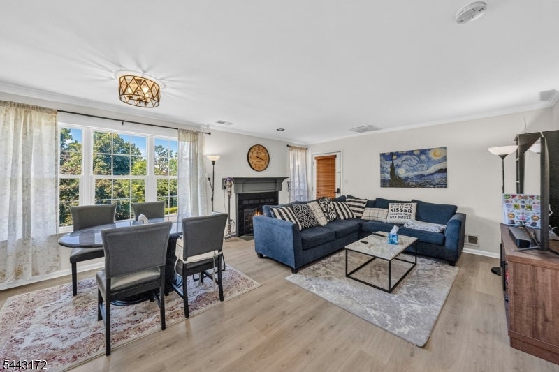 121 Country Club-10 10