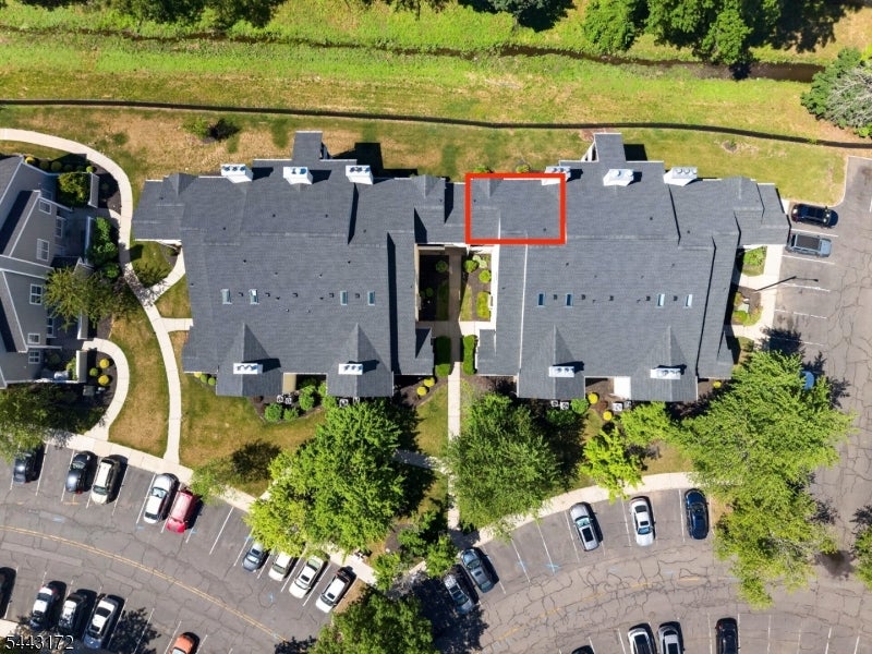 121 Country Club-10 10