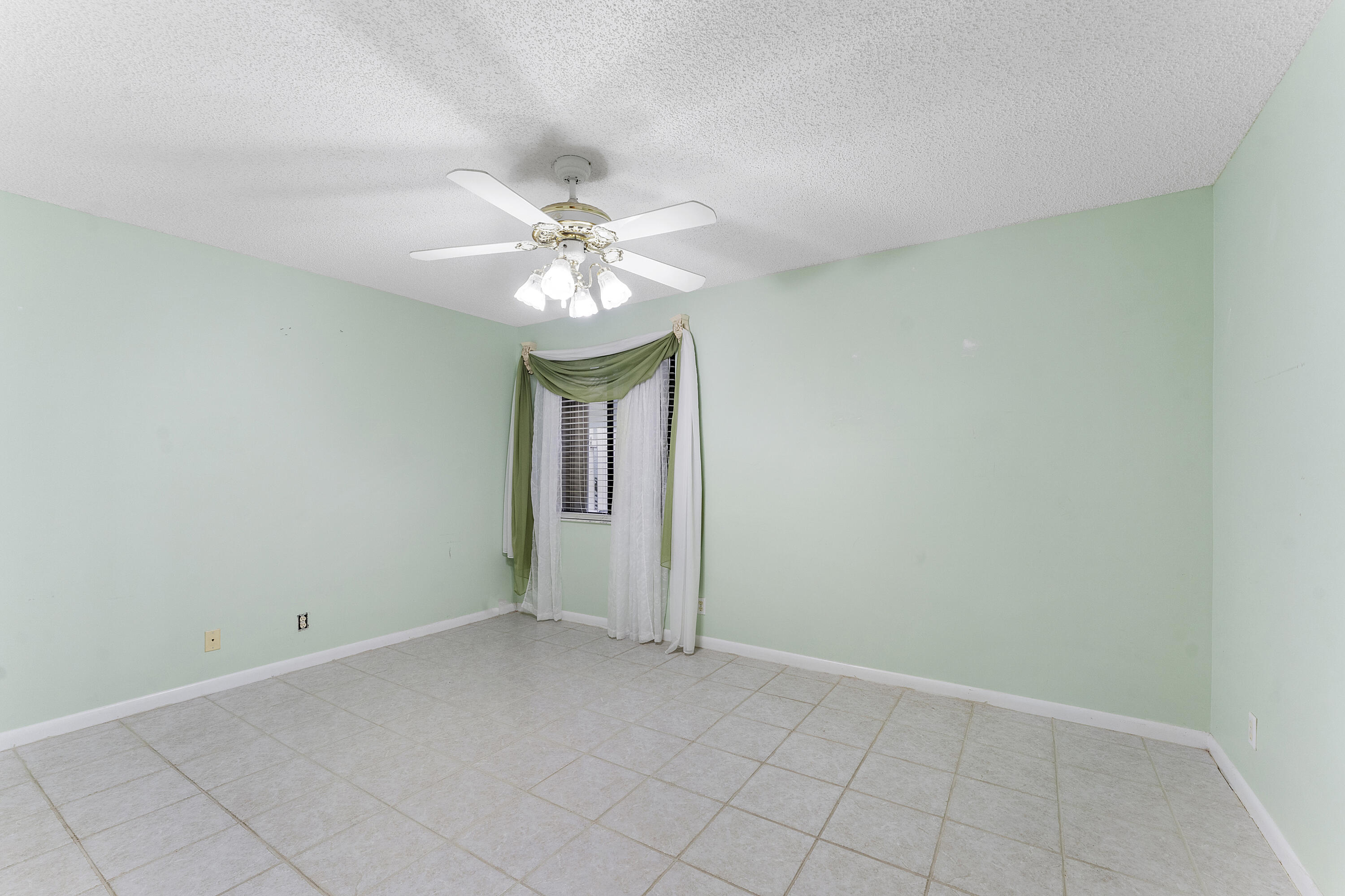 2640 Gately Drive W 505