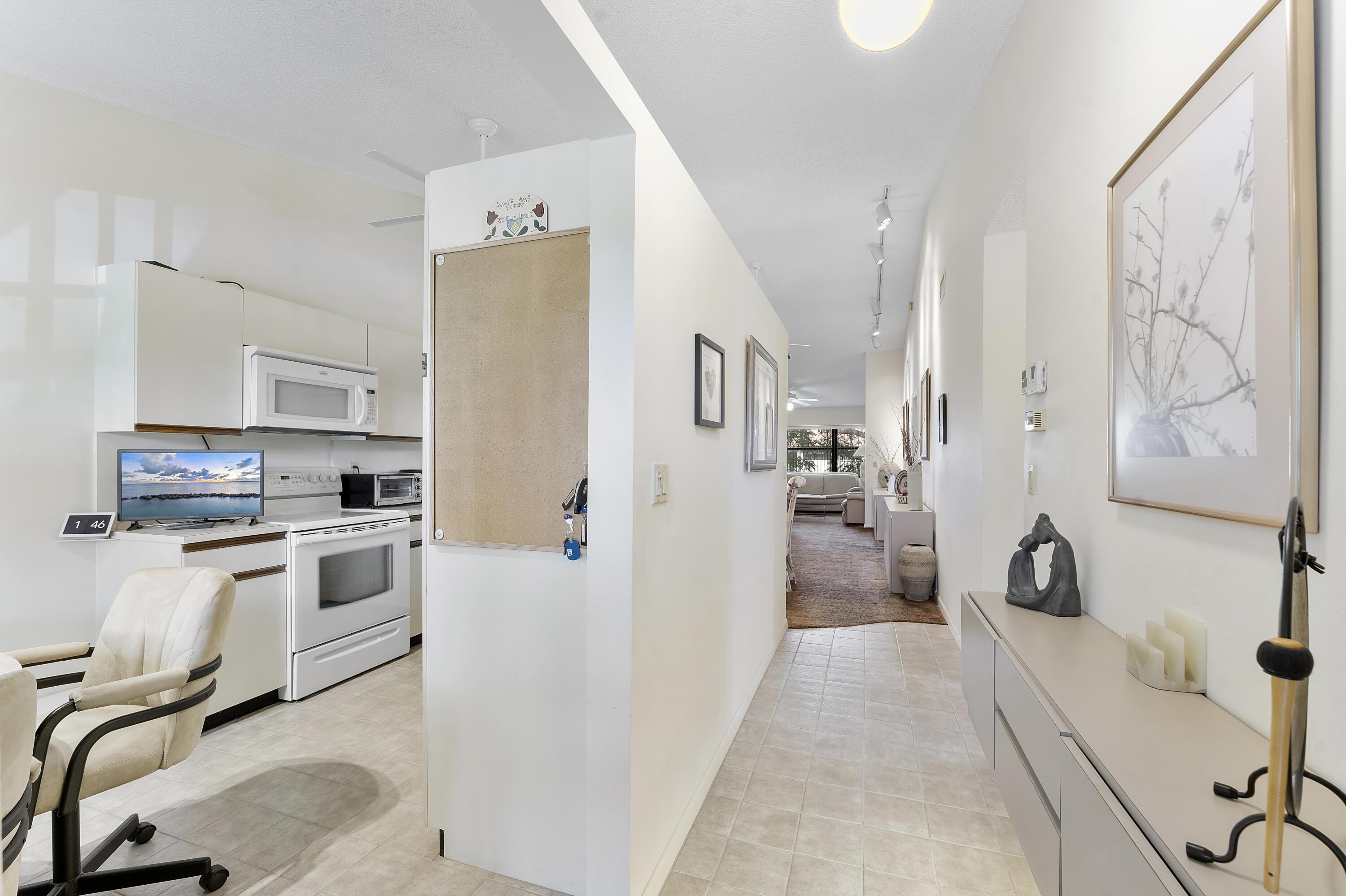 4900 Lucerne Lakes Boulevard W 206