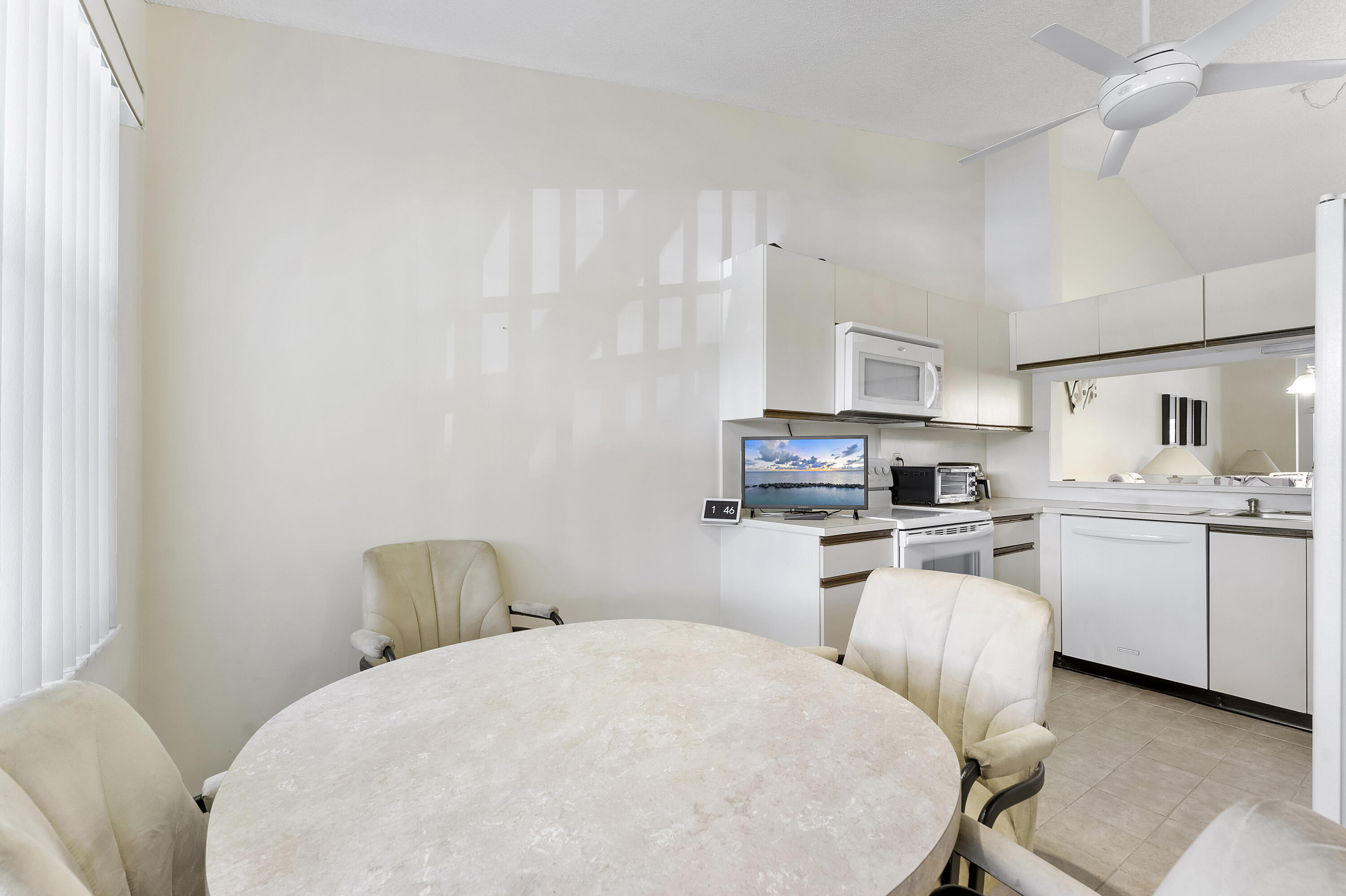 4900 Lucerne Lakes Boulevard W 206