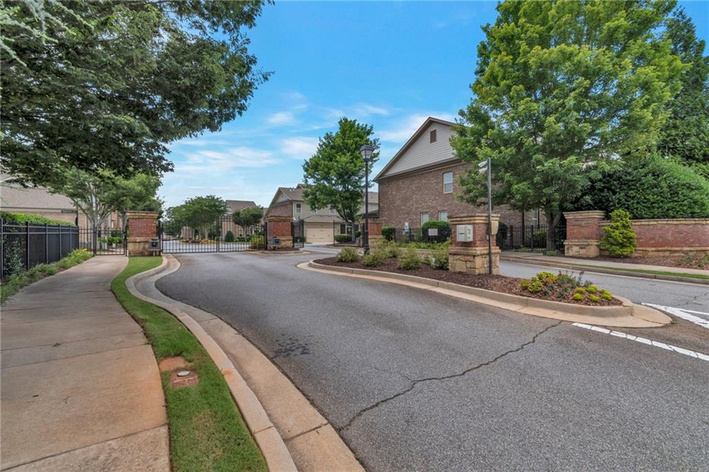 7850 Willoughby Court