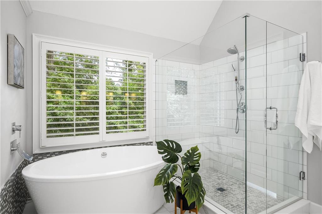 722 Brookshade Parkway