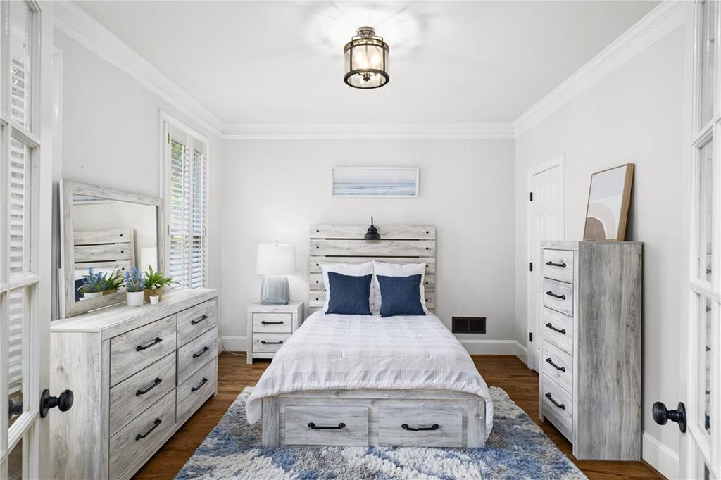 722 Brookshade Parkway