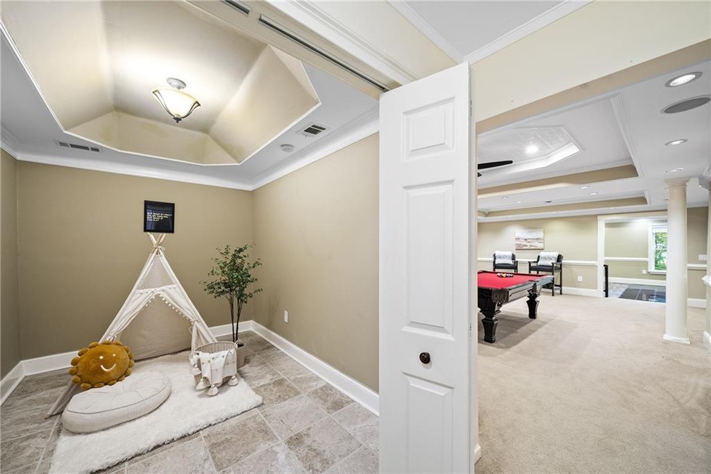 722 Brookshade Parkway