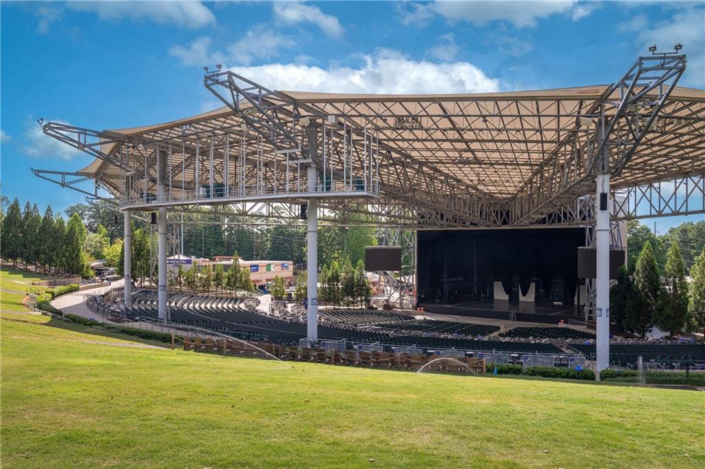 722 Brookshade Parkway