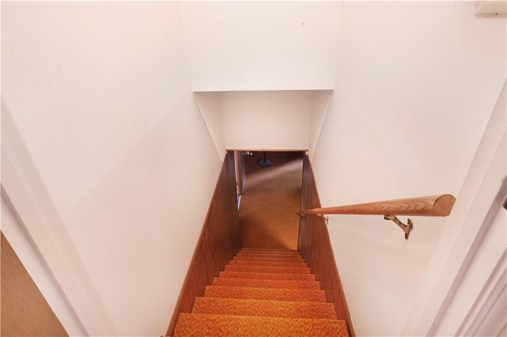 360 Barkshire Lane