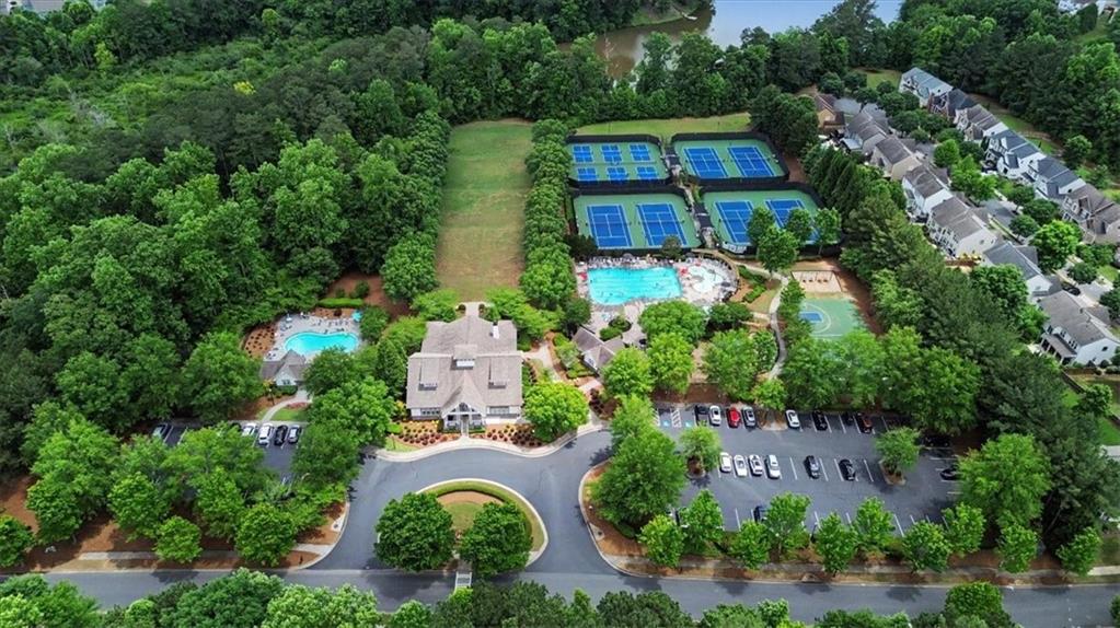 811 Ravenstone Way