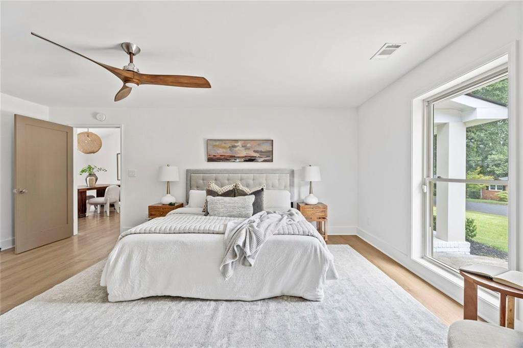 317 Crestview Circle