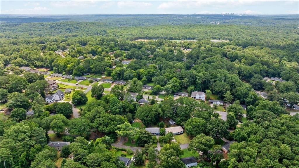 317 Crestview Circle