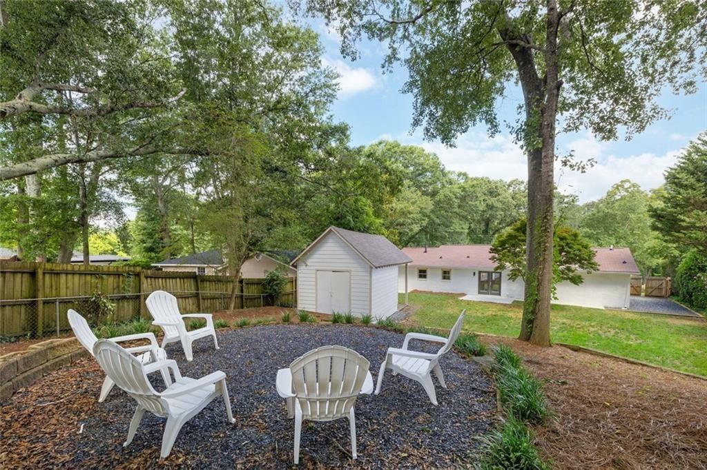 317 Crestview Circle