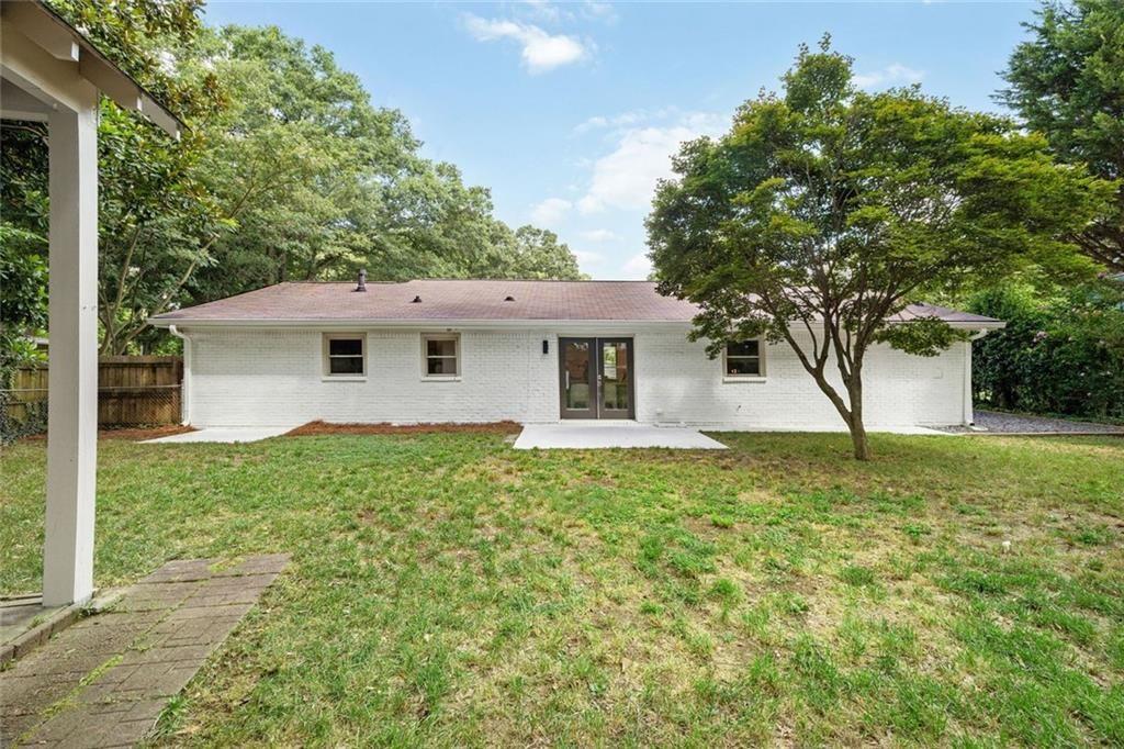 317 Crestview Circle