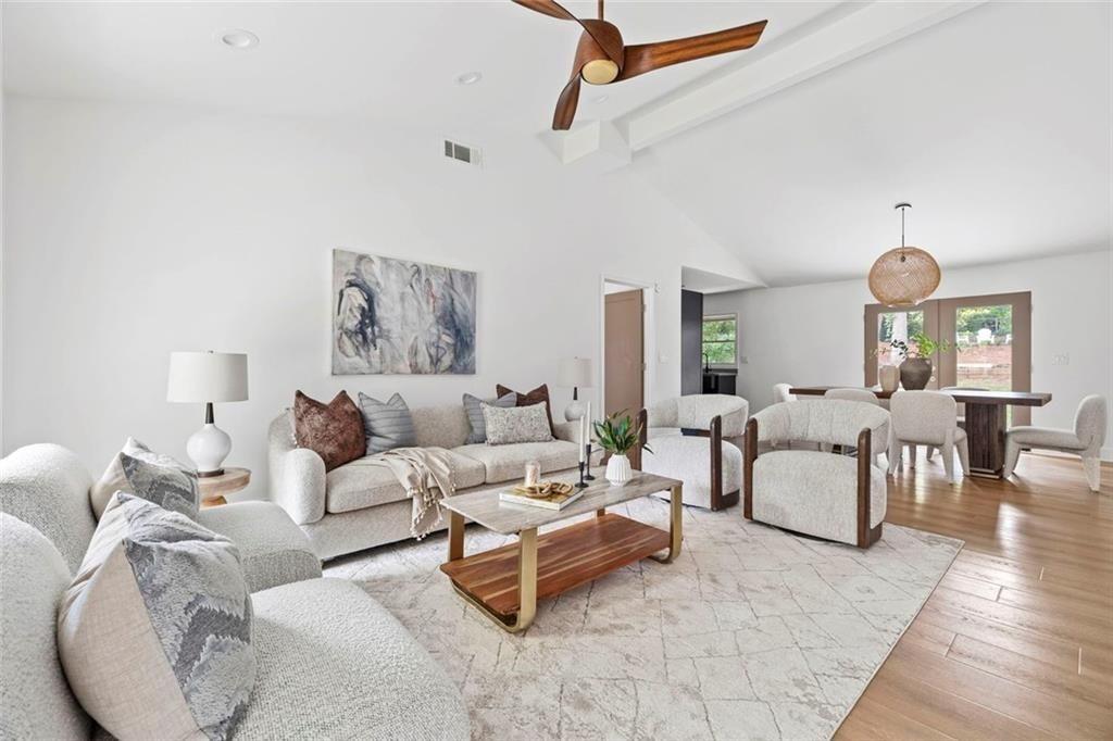 317 Crestview Circle