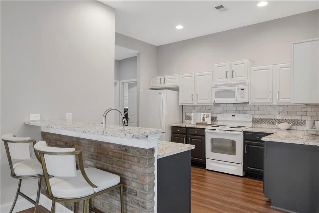 2694 Grapevine Circle