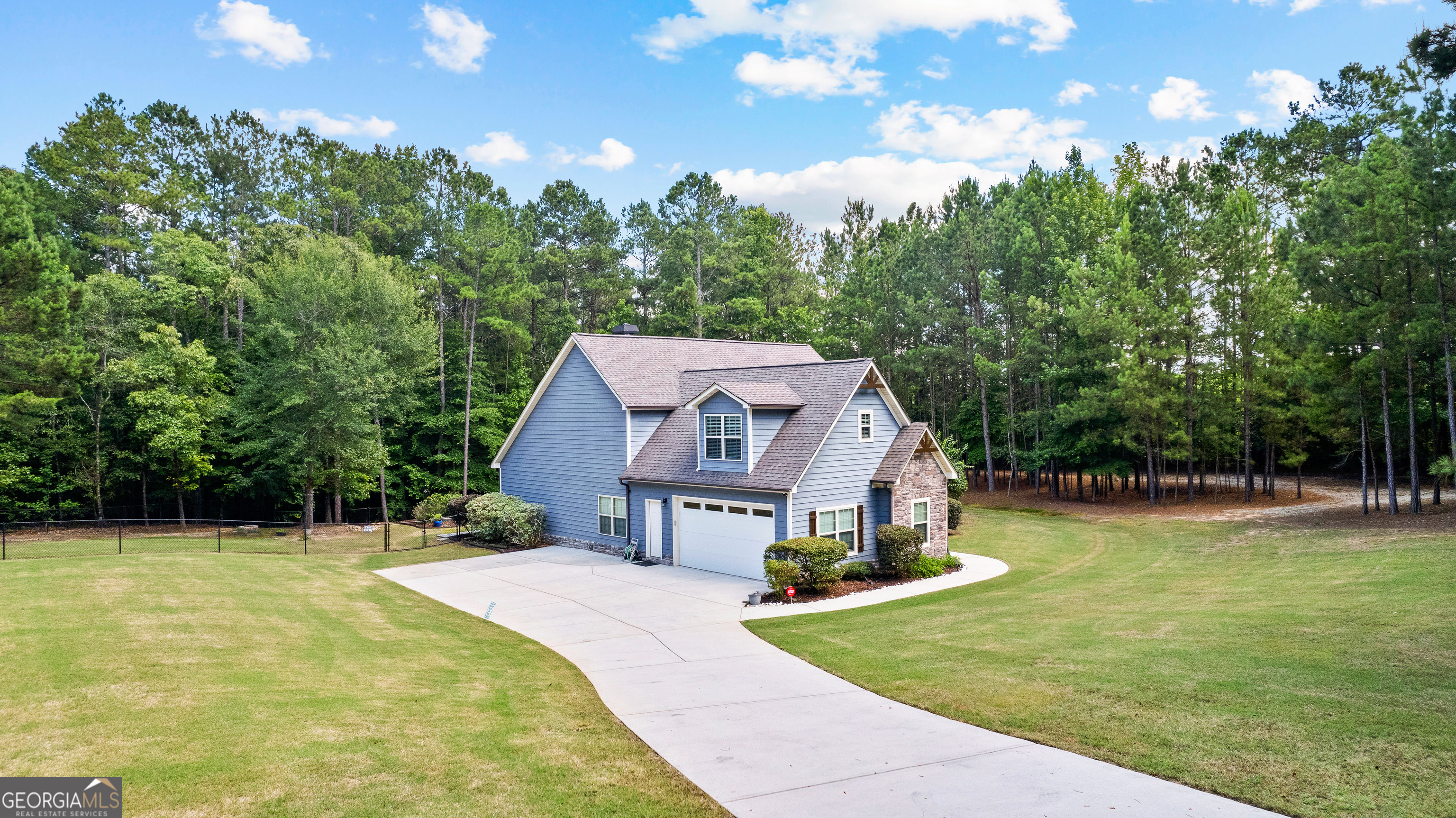 1885 Bradbury Road