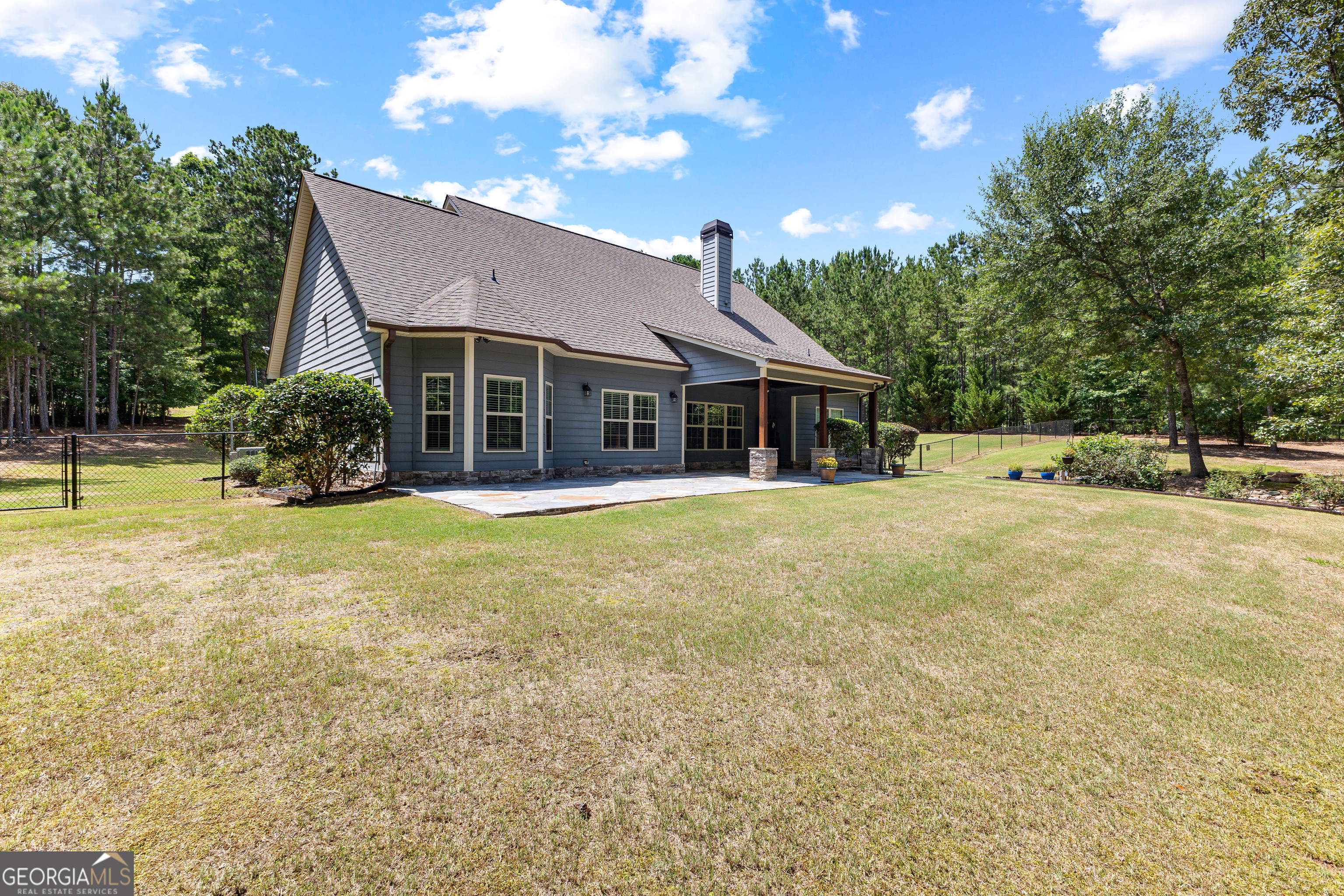 1885 Bradbury Road