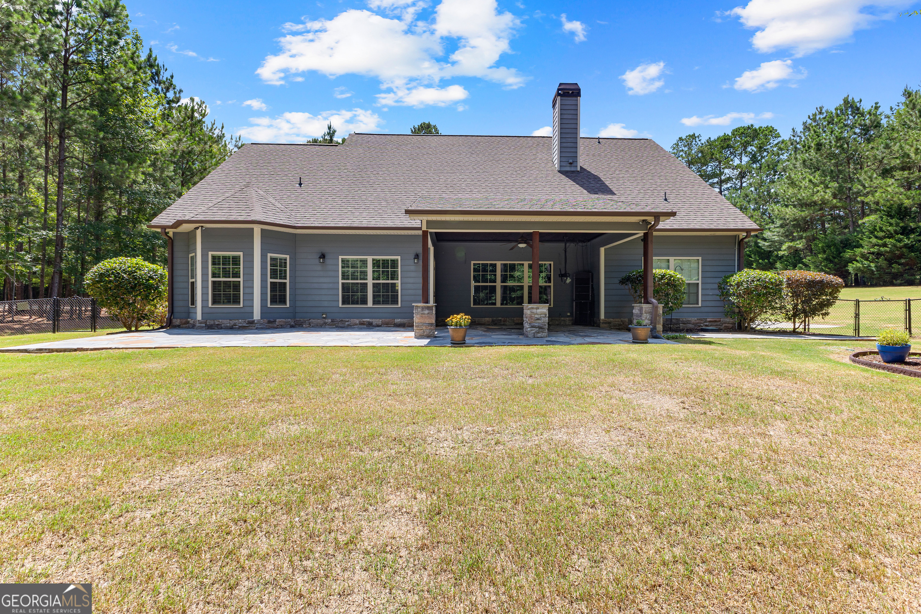 1885 Bradbury Road