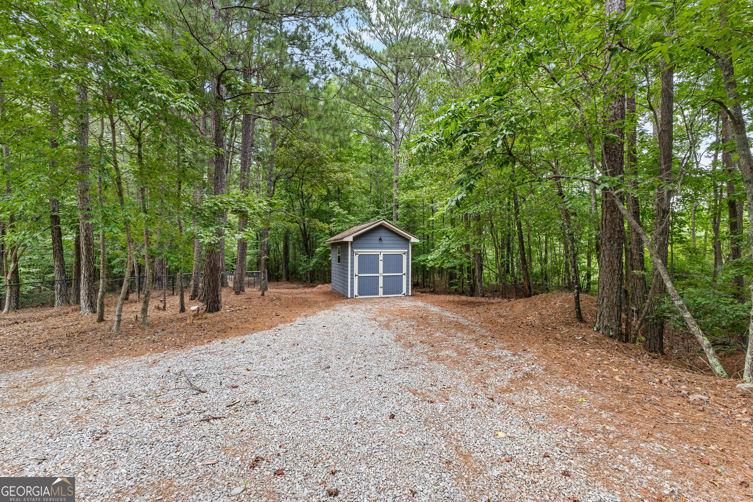 1885 Bradbury Road