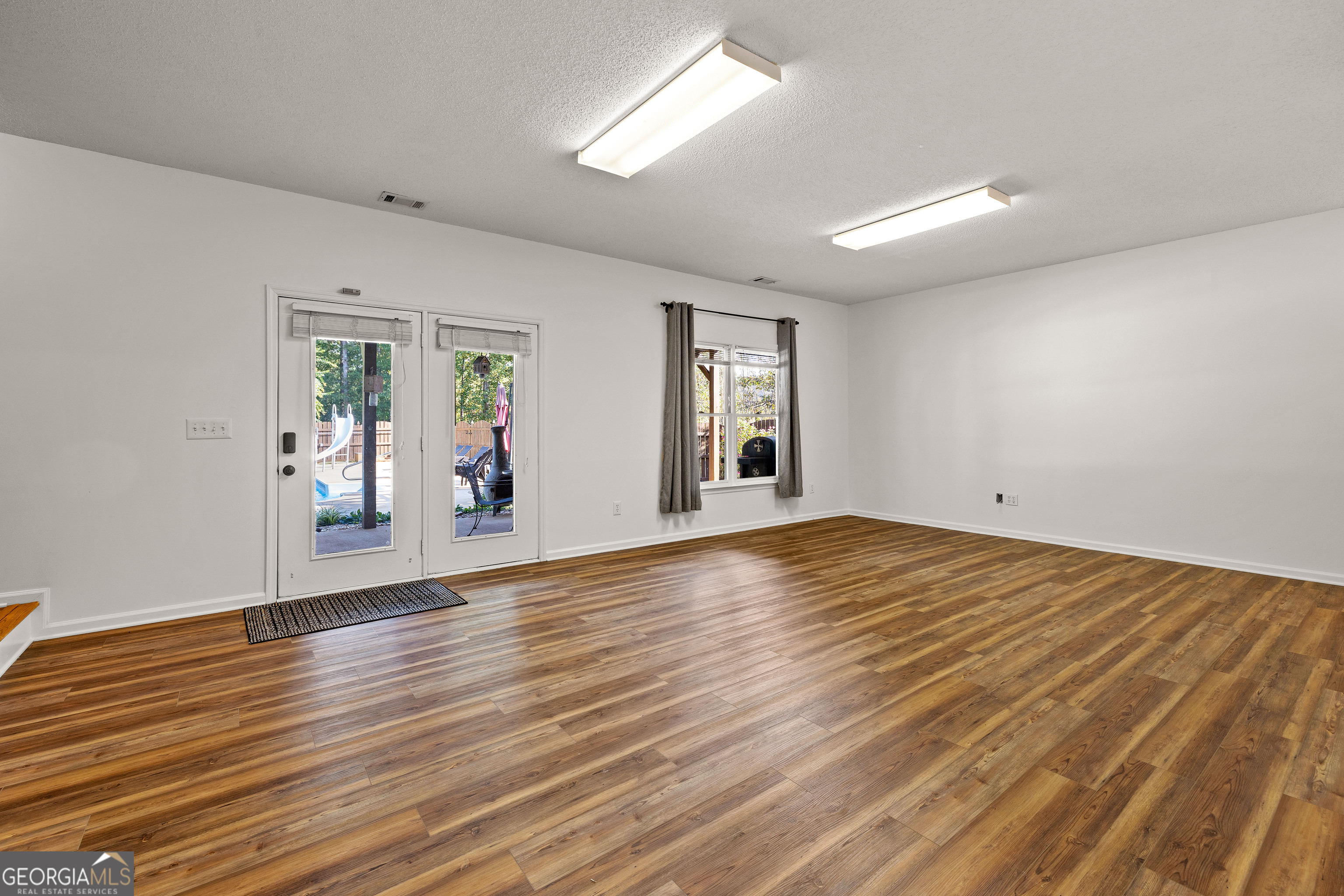 2372 Welcome Road