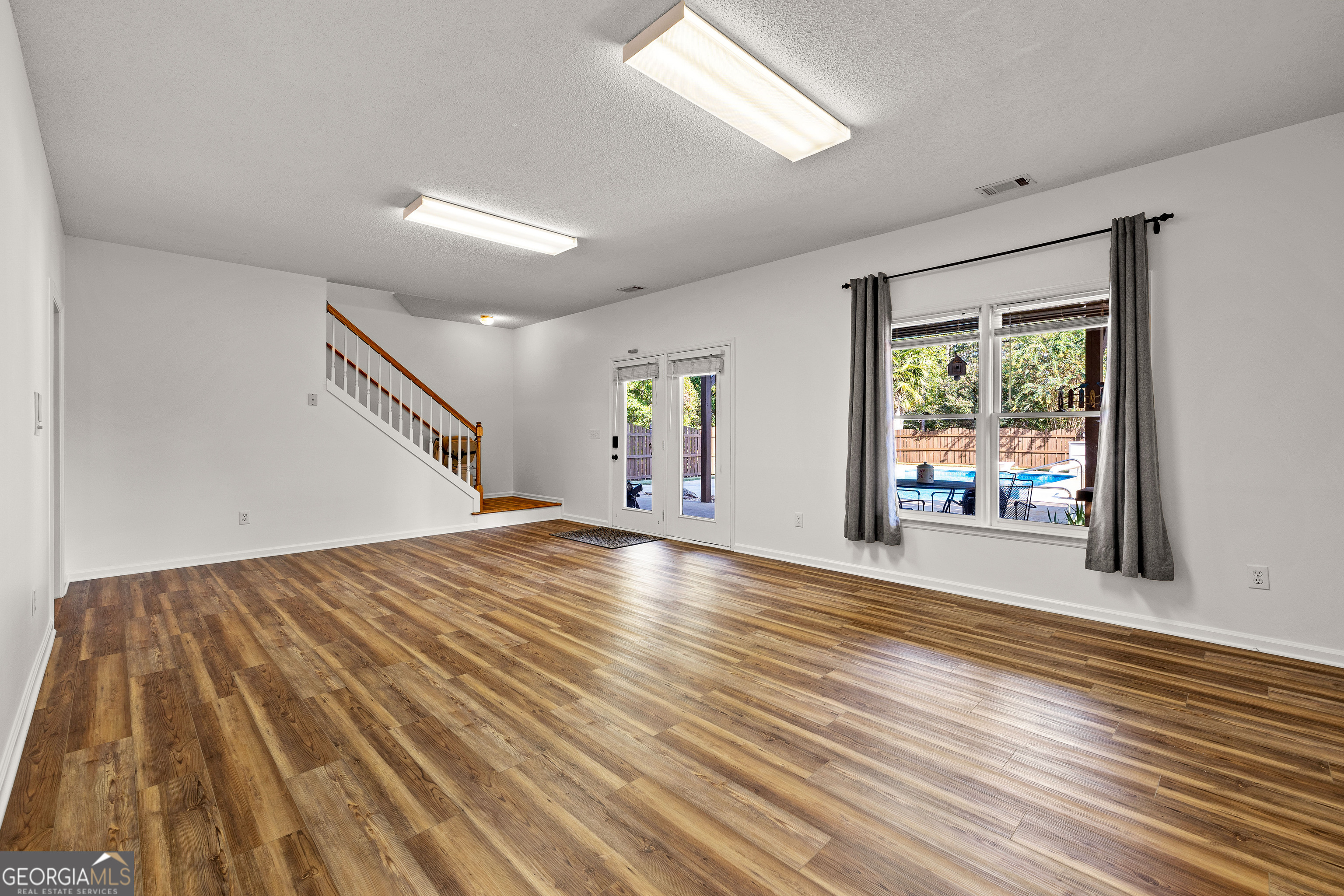 2372 Welcome Road
