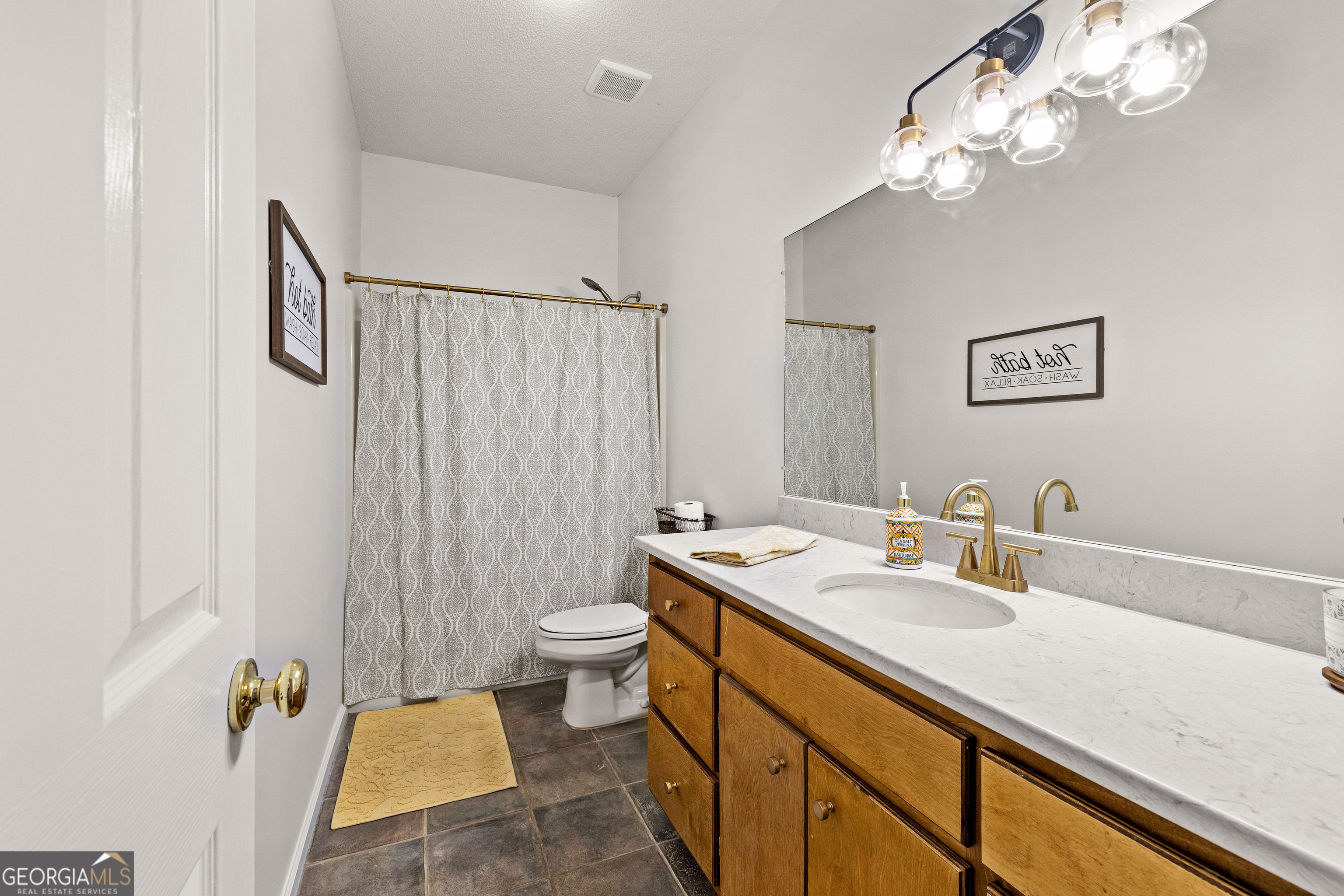 2372 Welcome Road