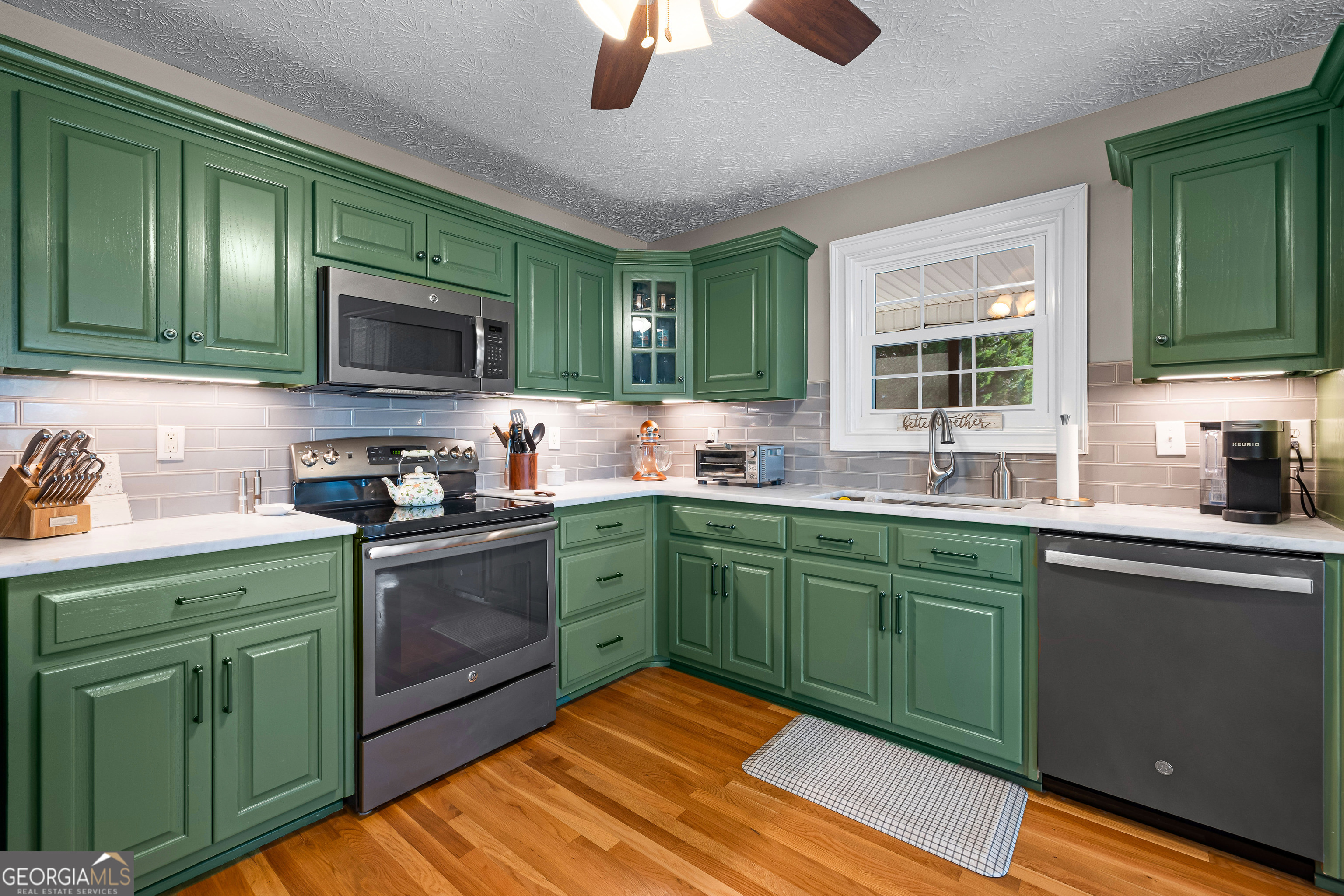 98 Gosdin Road