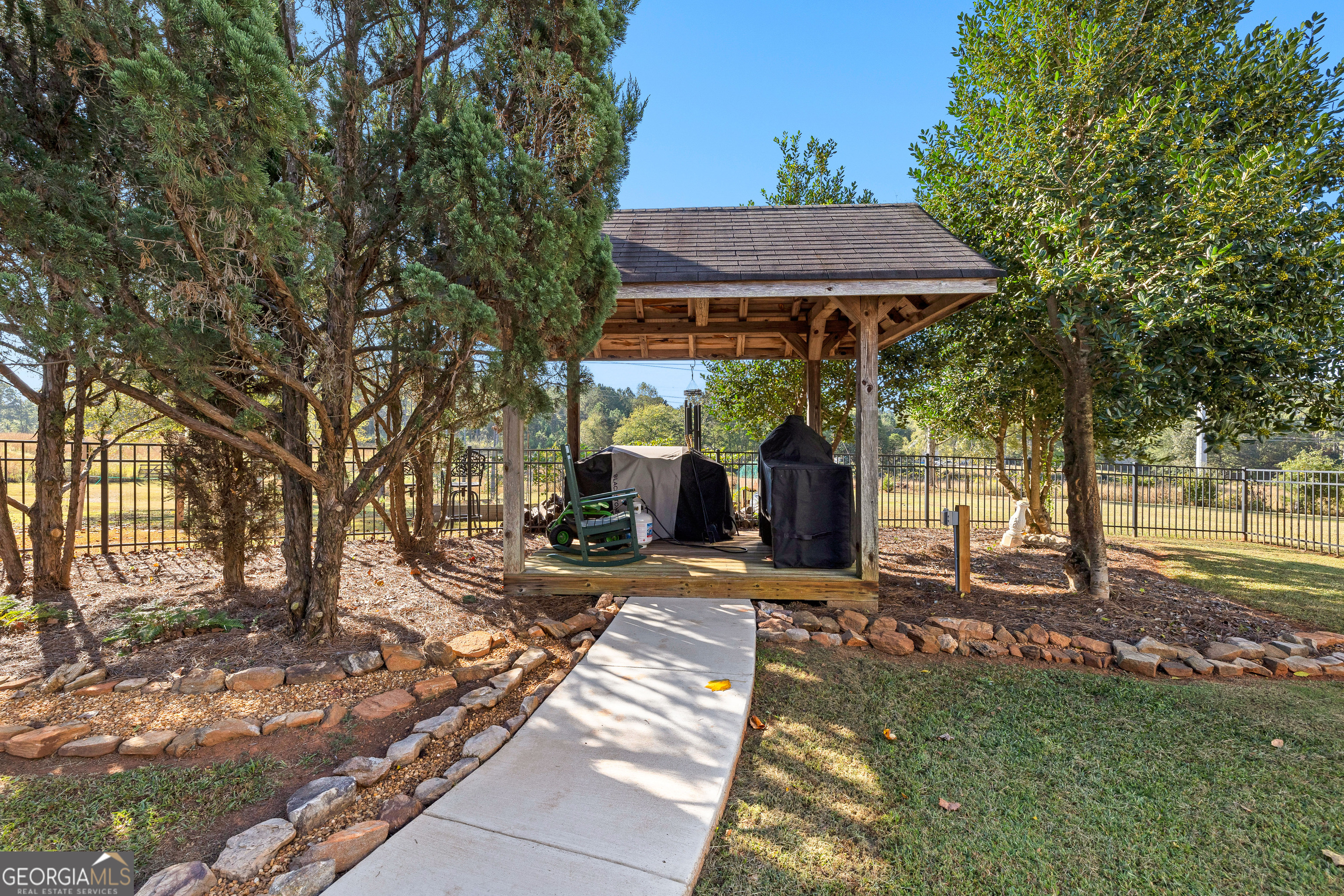 98 Gosdin Road