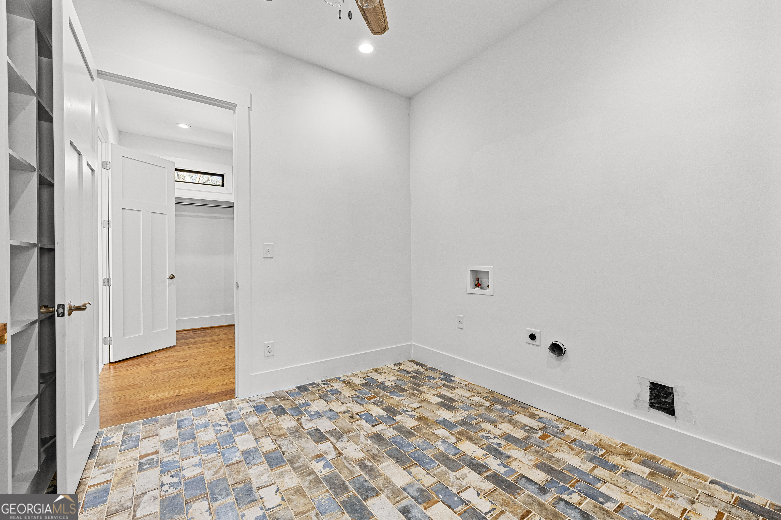 2170 Sewell Mill Road