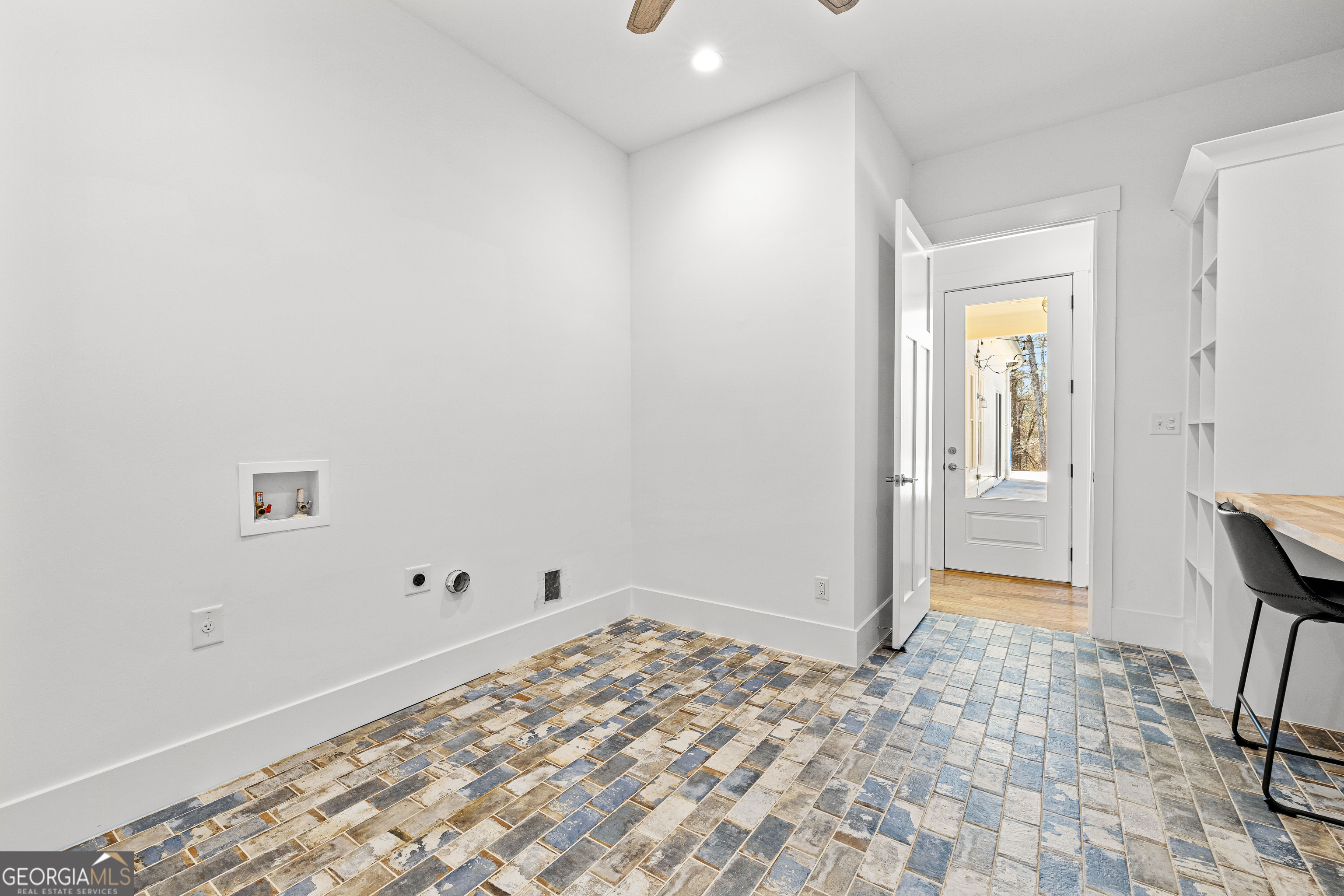 2170 Sewell Mill Road