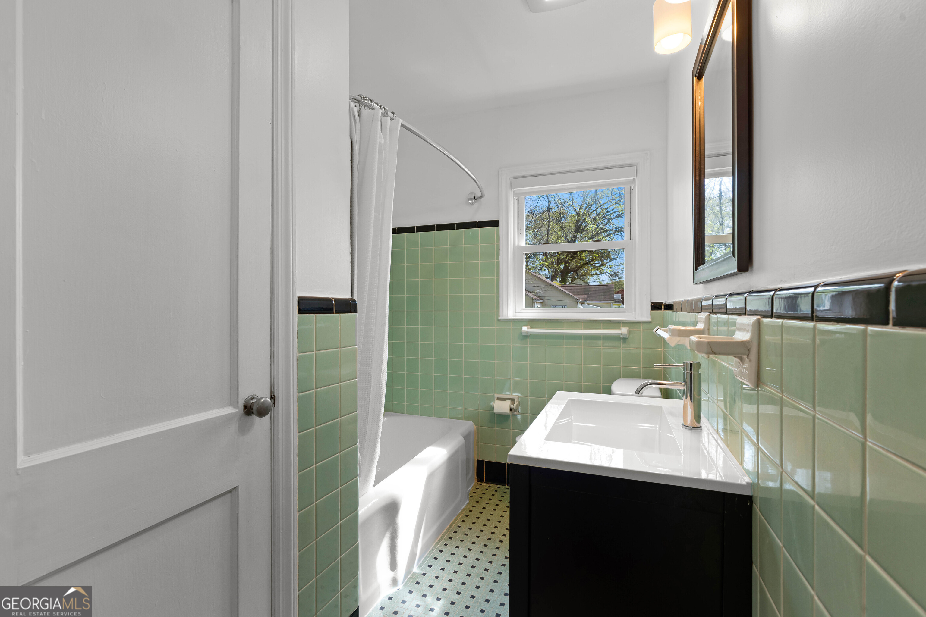 1610 Brewer Boulevard SW