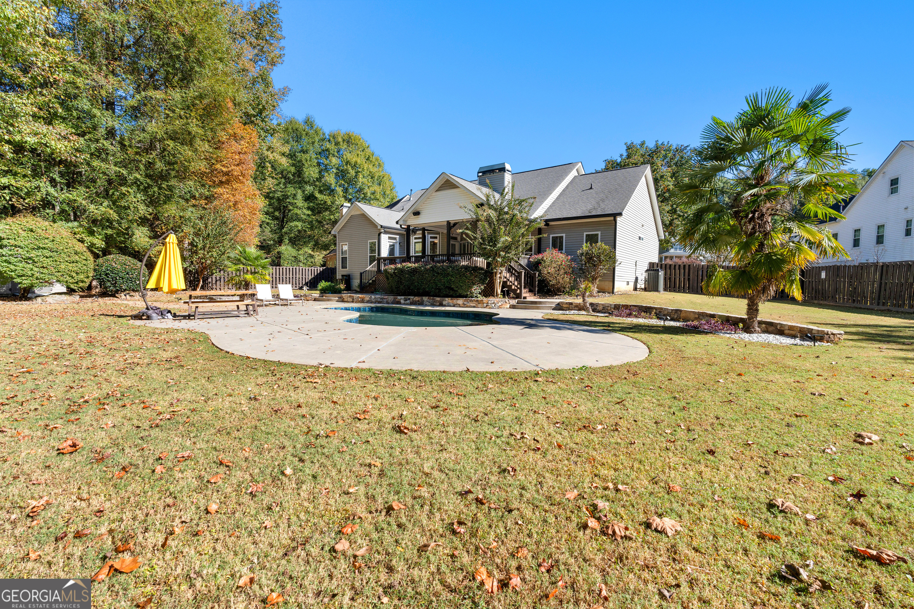 37 Forest Point