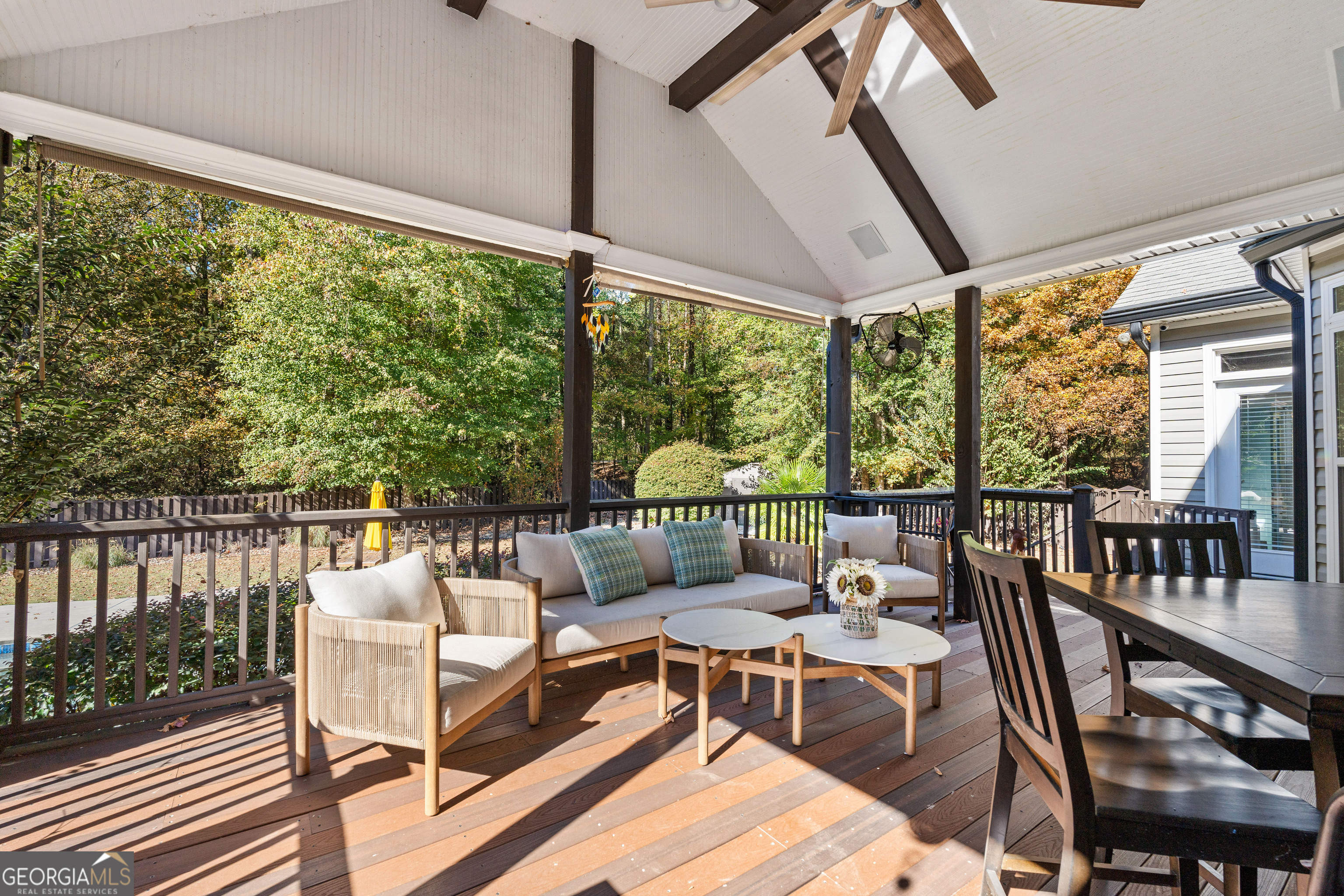 37 Forest Point