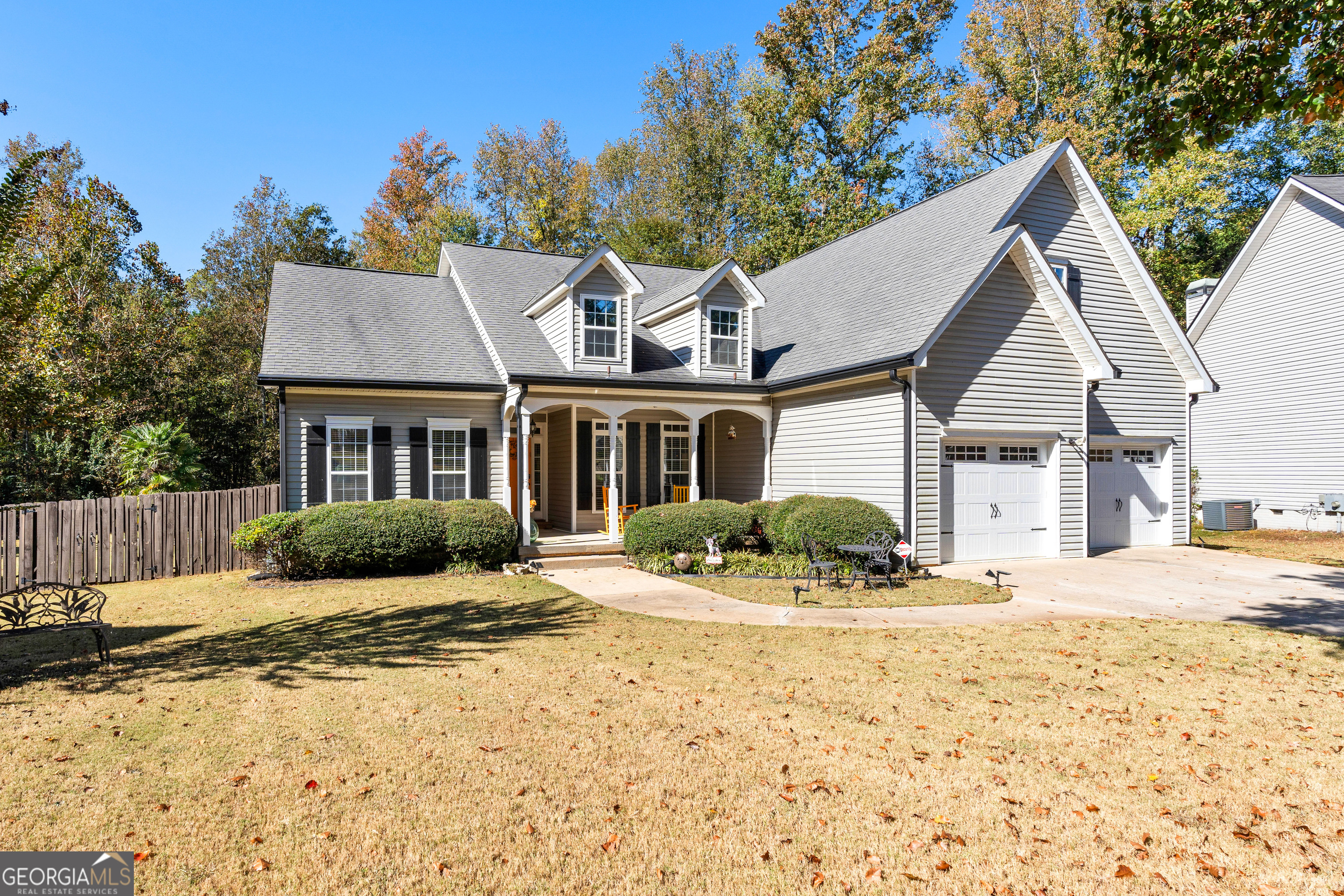37 Forest Point