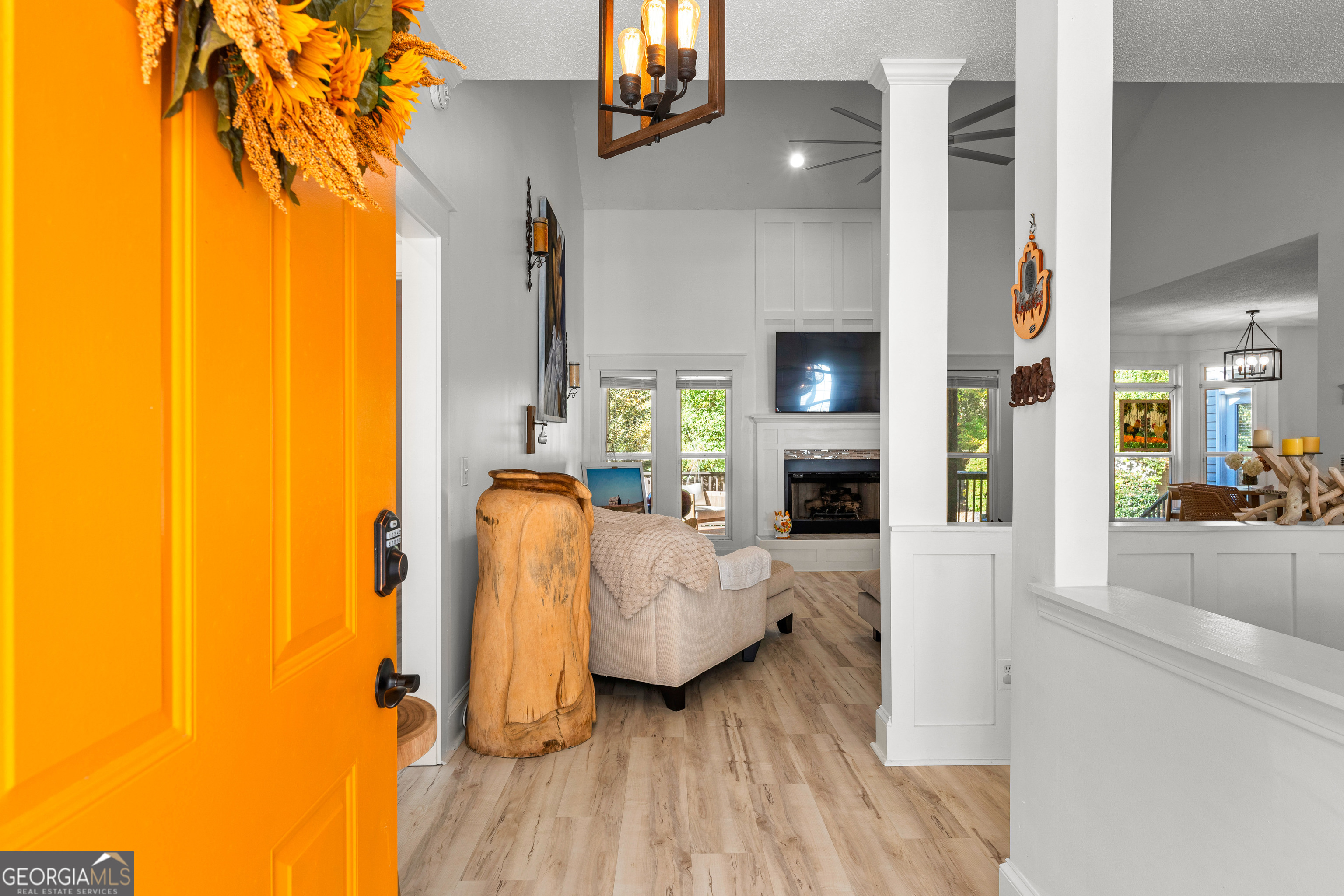 37 Forest Point