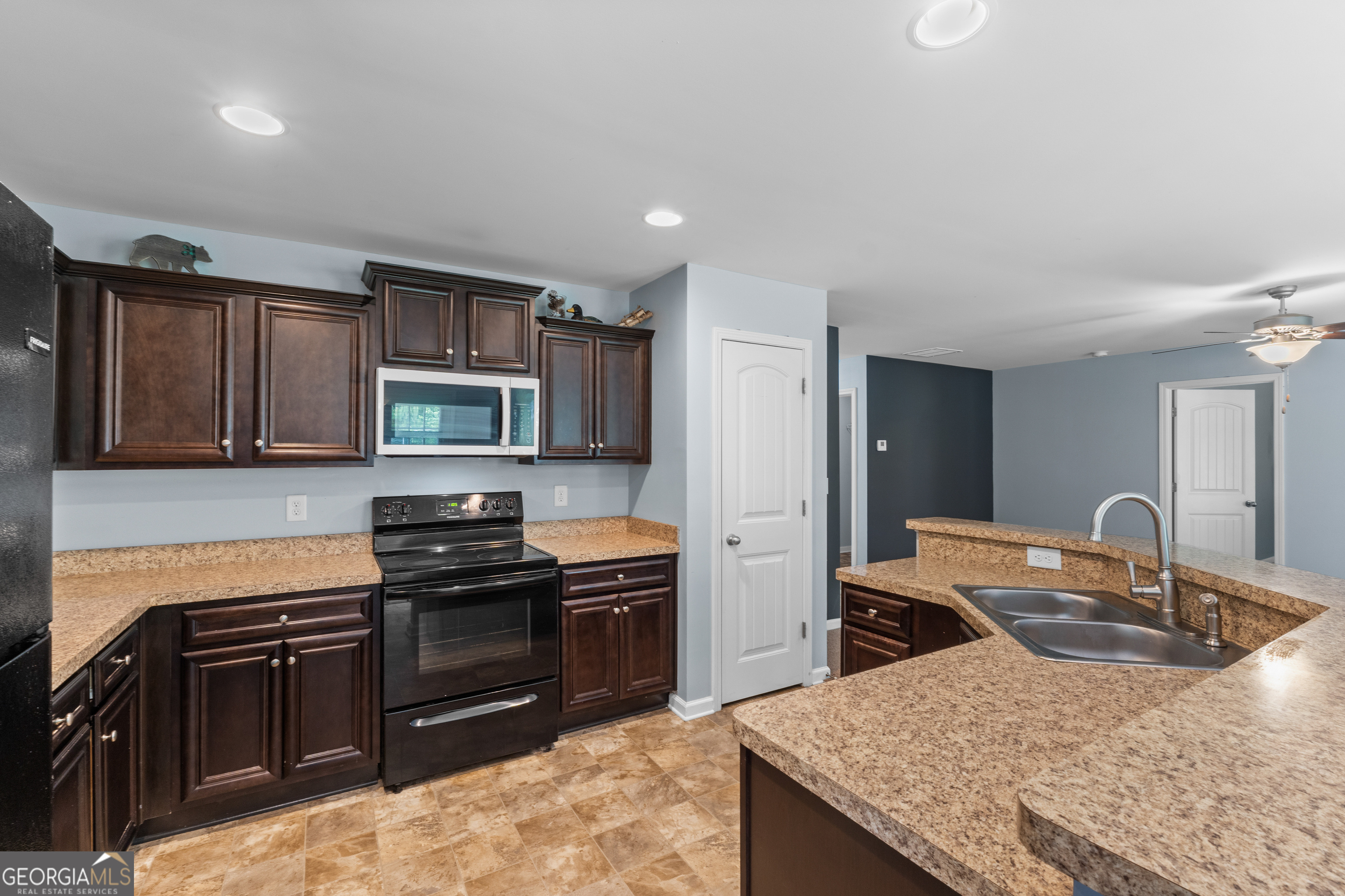 79 Country Farms Way