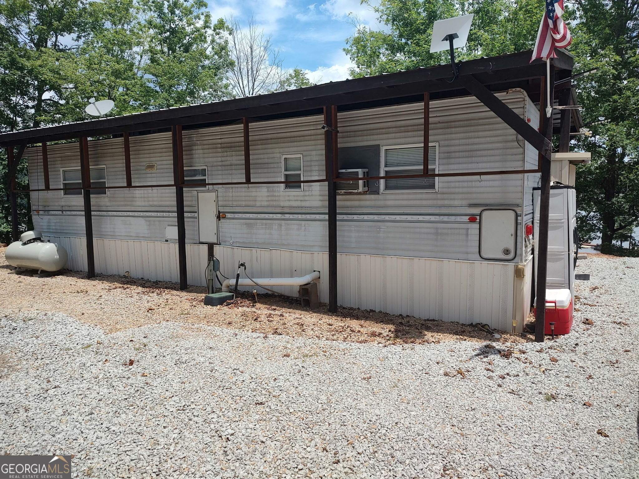 372 Pope Lane