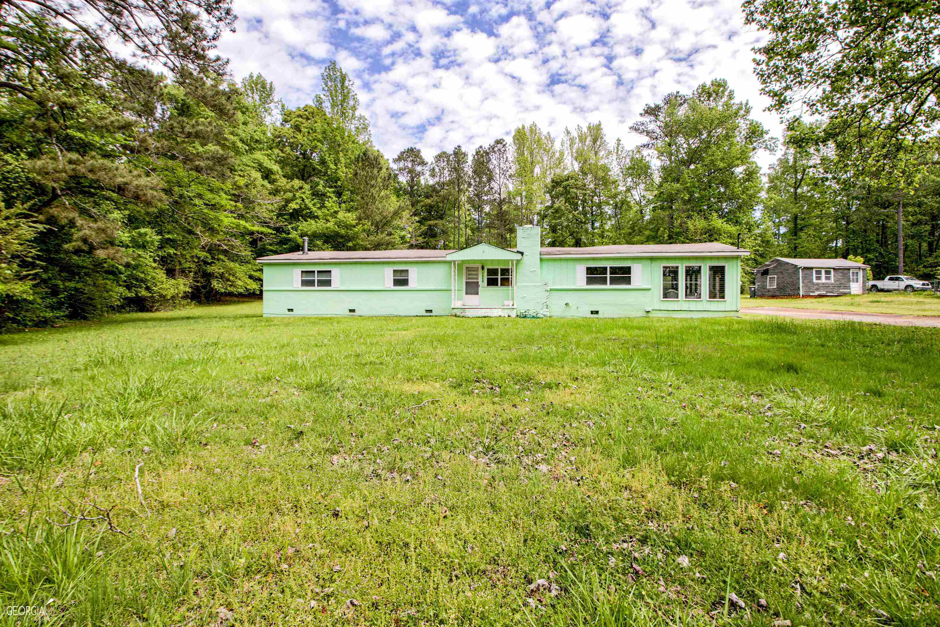 8195 Rivertown Road