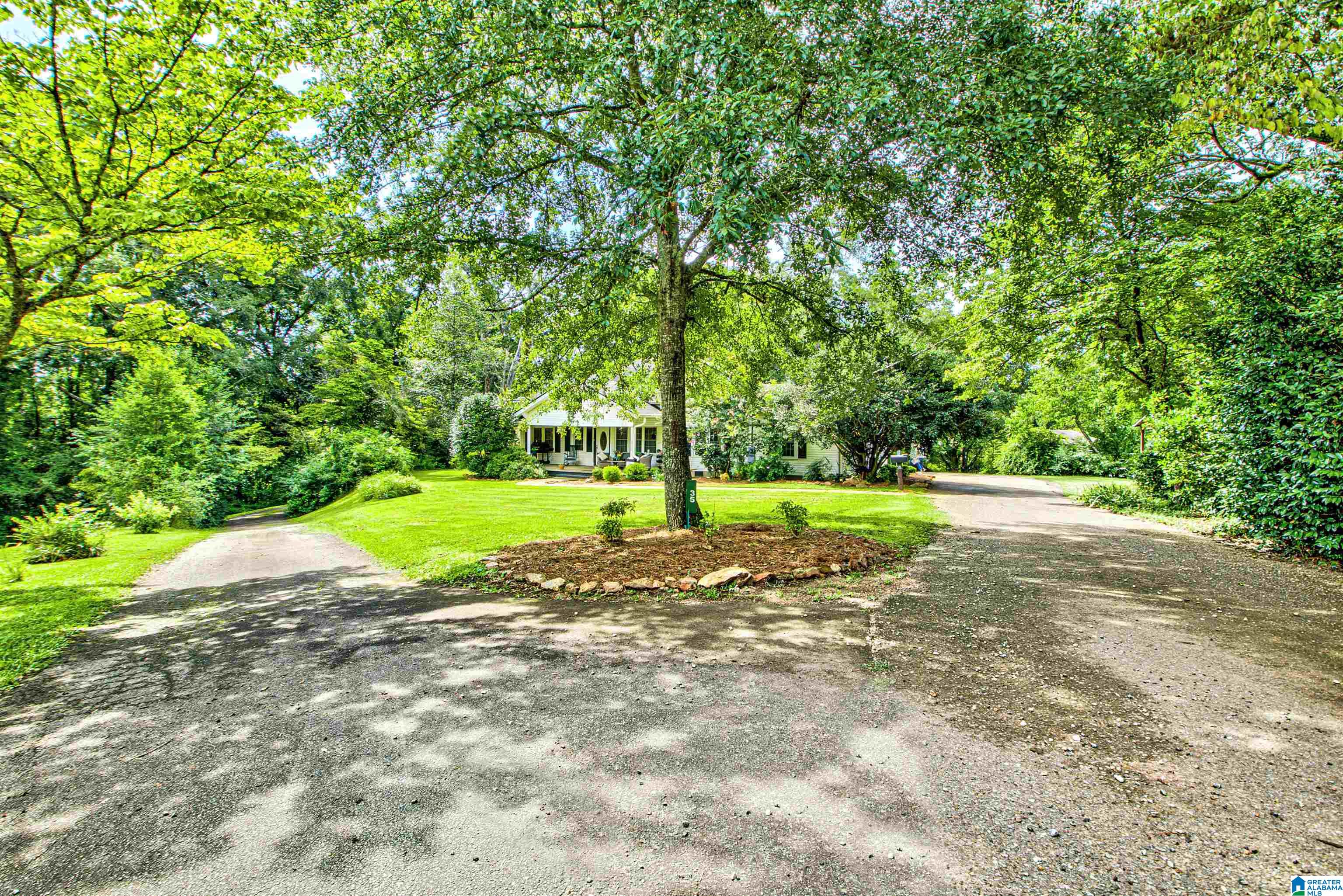 35 HOLMES AVENUE