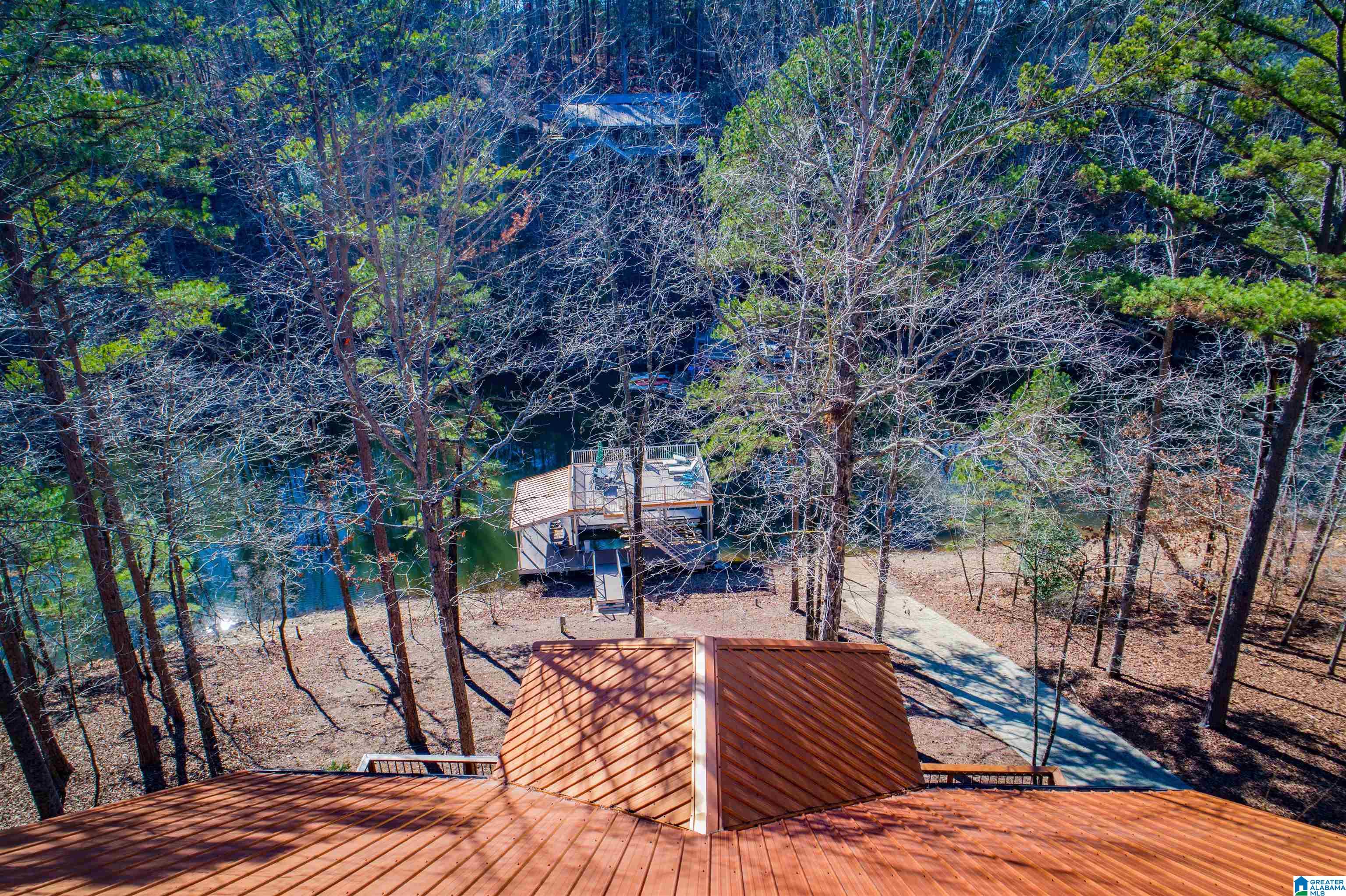 923 LAKE GENEVA DRIVE
