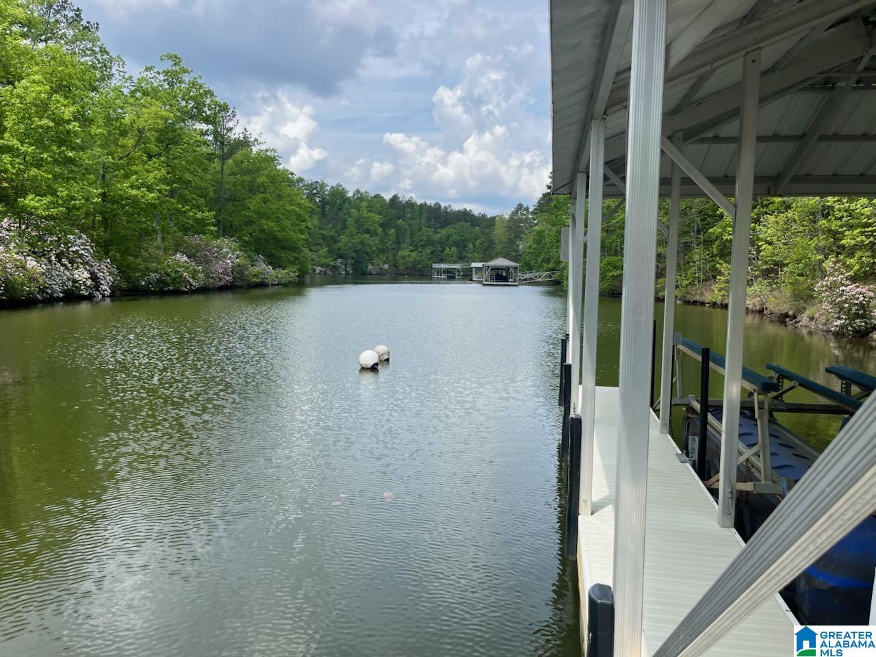GINHOUSE POINT 29