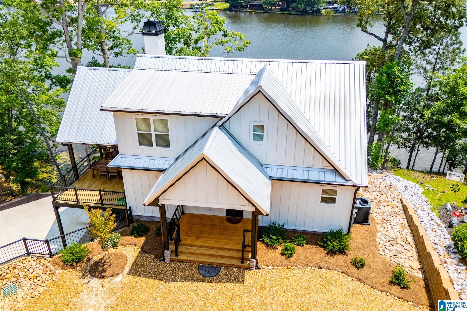 423 PINEYWOODS DRIVE
