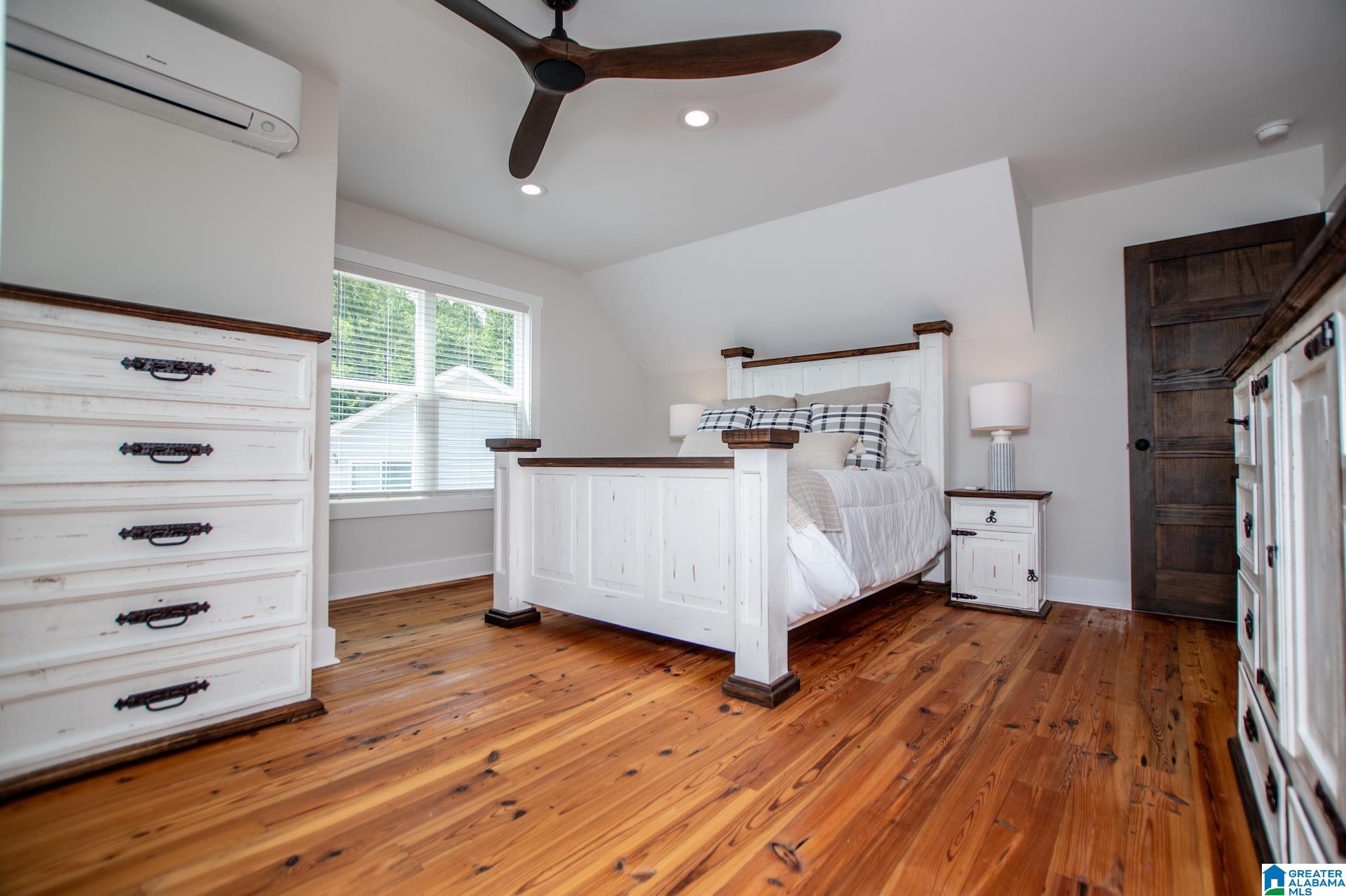 423 PINEYWOODS DRIVE