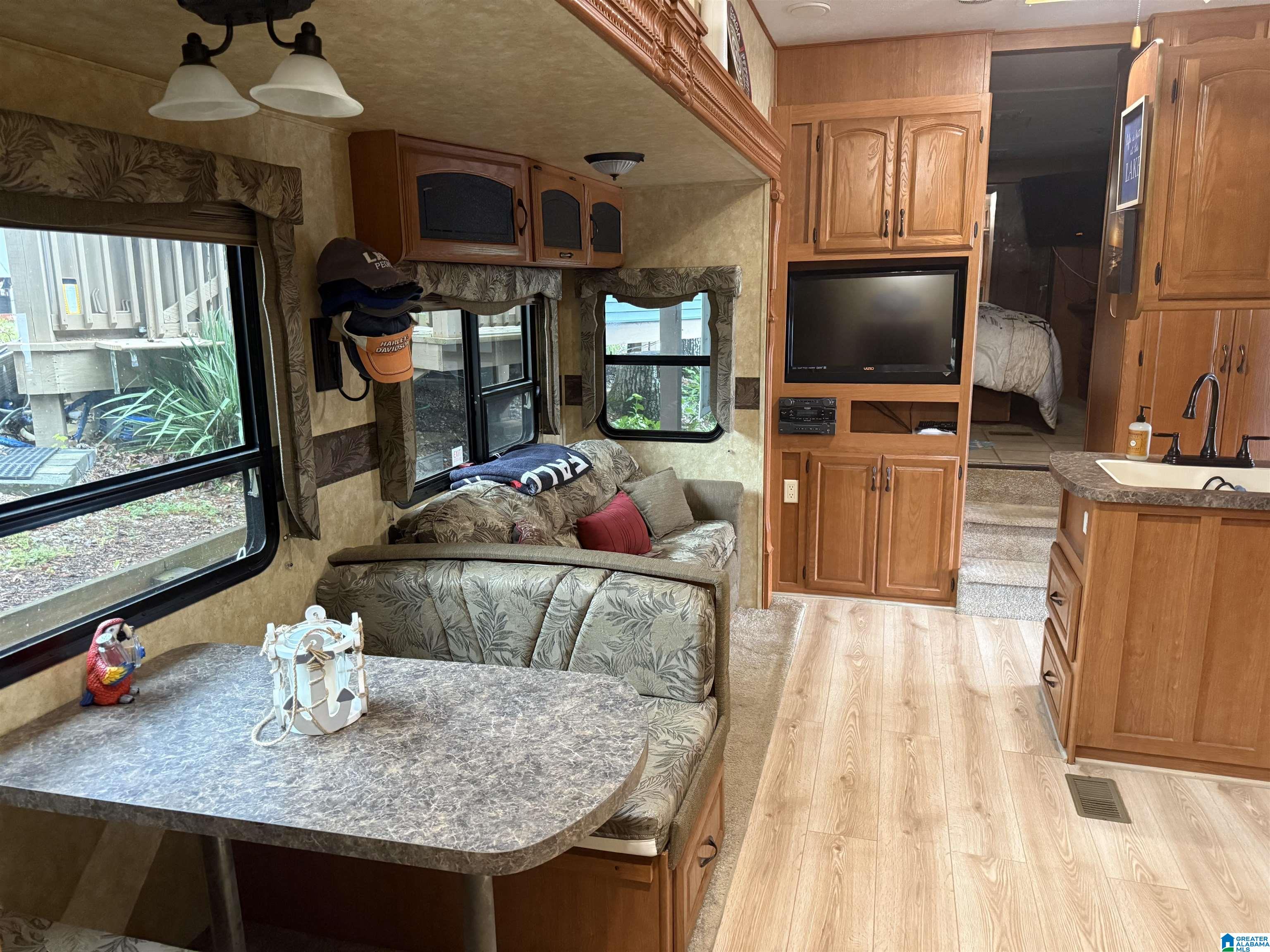 21143 HIGHWAY 431