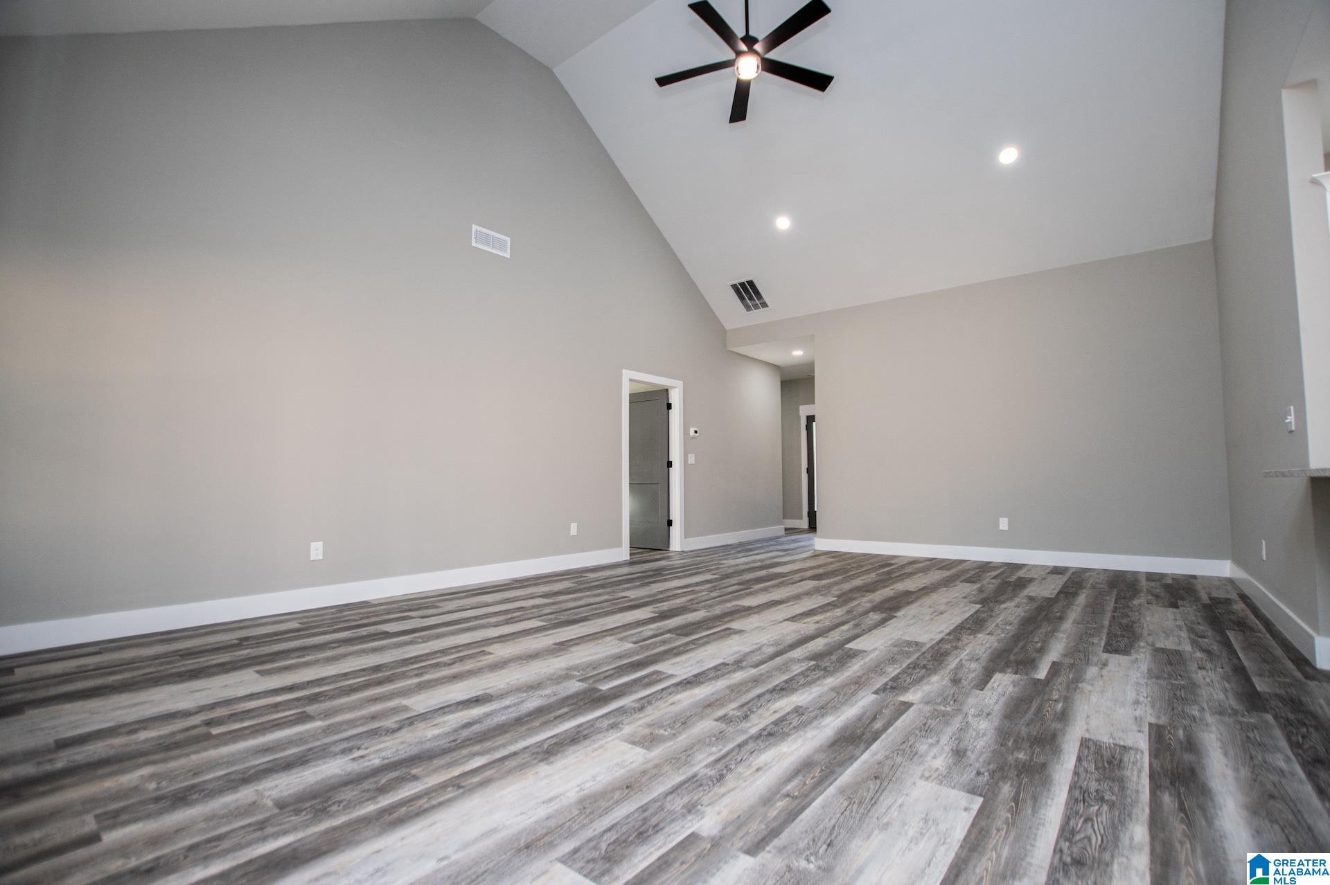 192 PENINSULA DRIVE