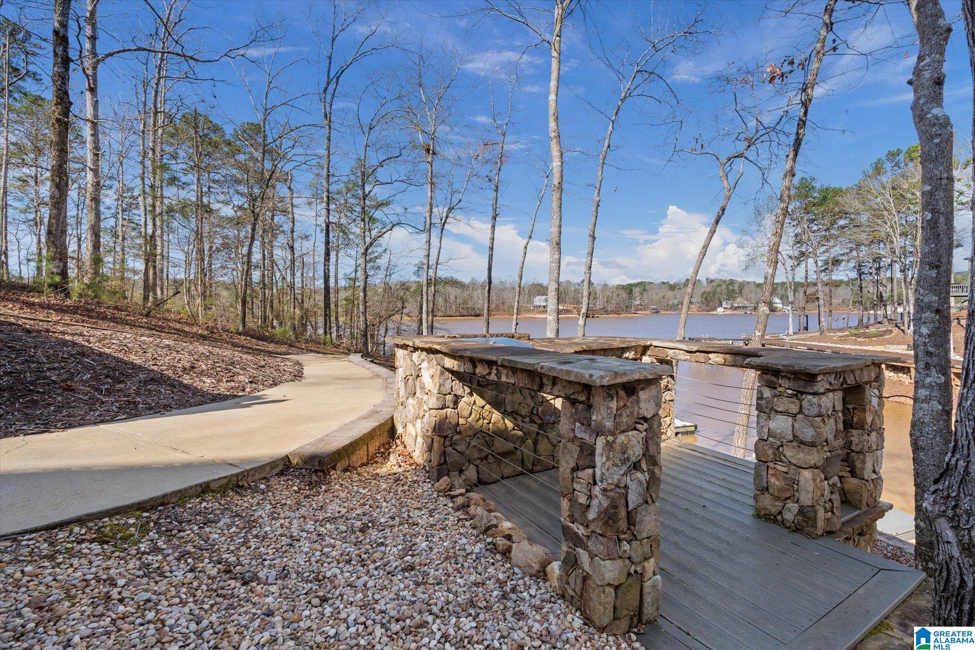 96 COUNTY ROAD 1292