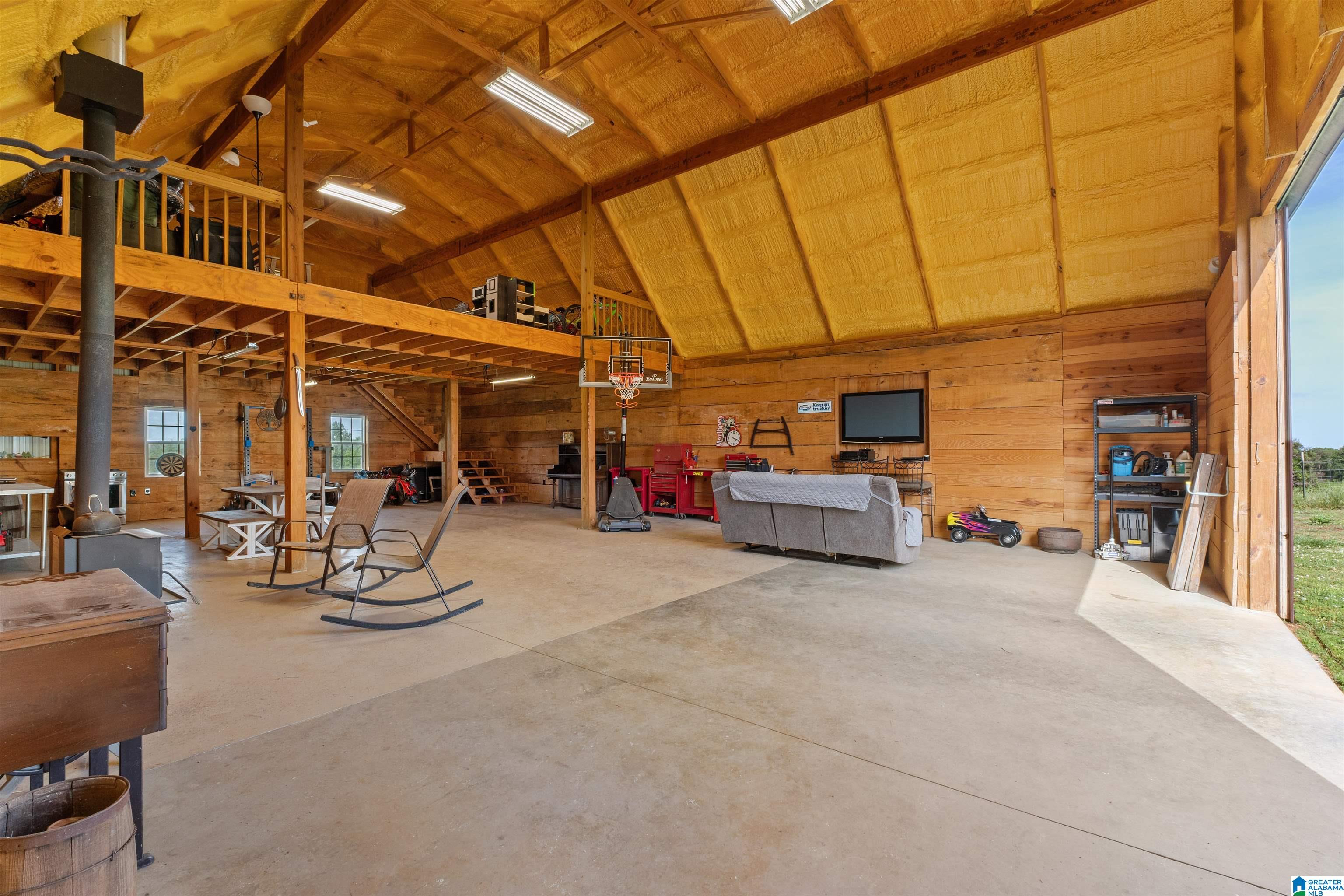 1435 COUNTY ROAD 633