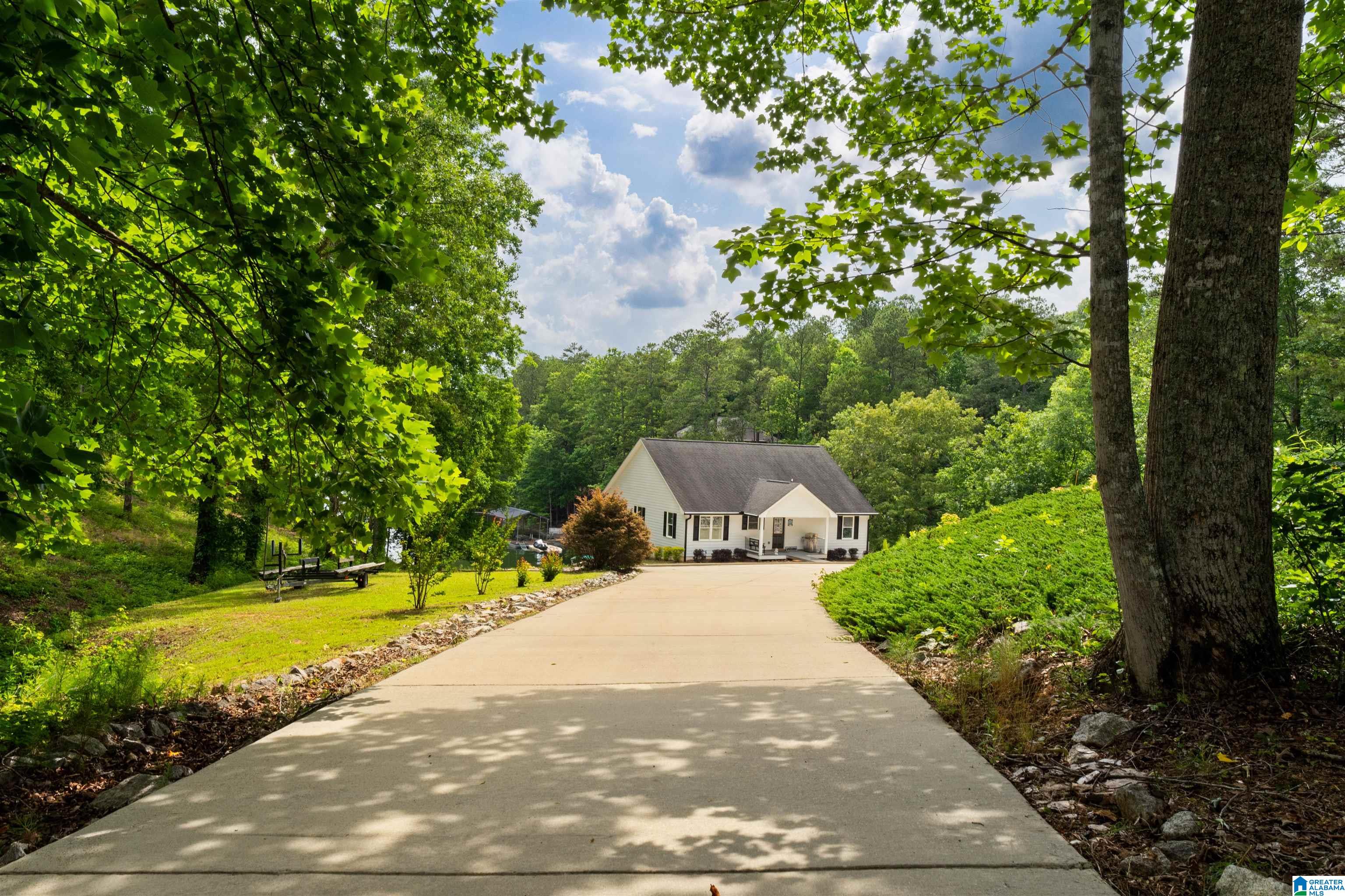 890 COUNTY ROAD 816