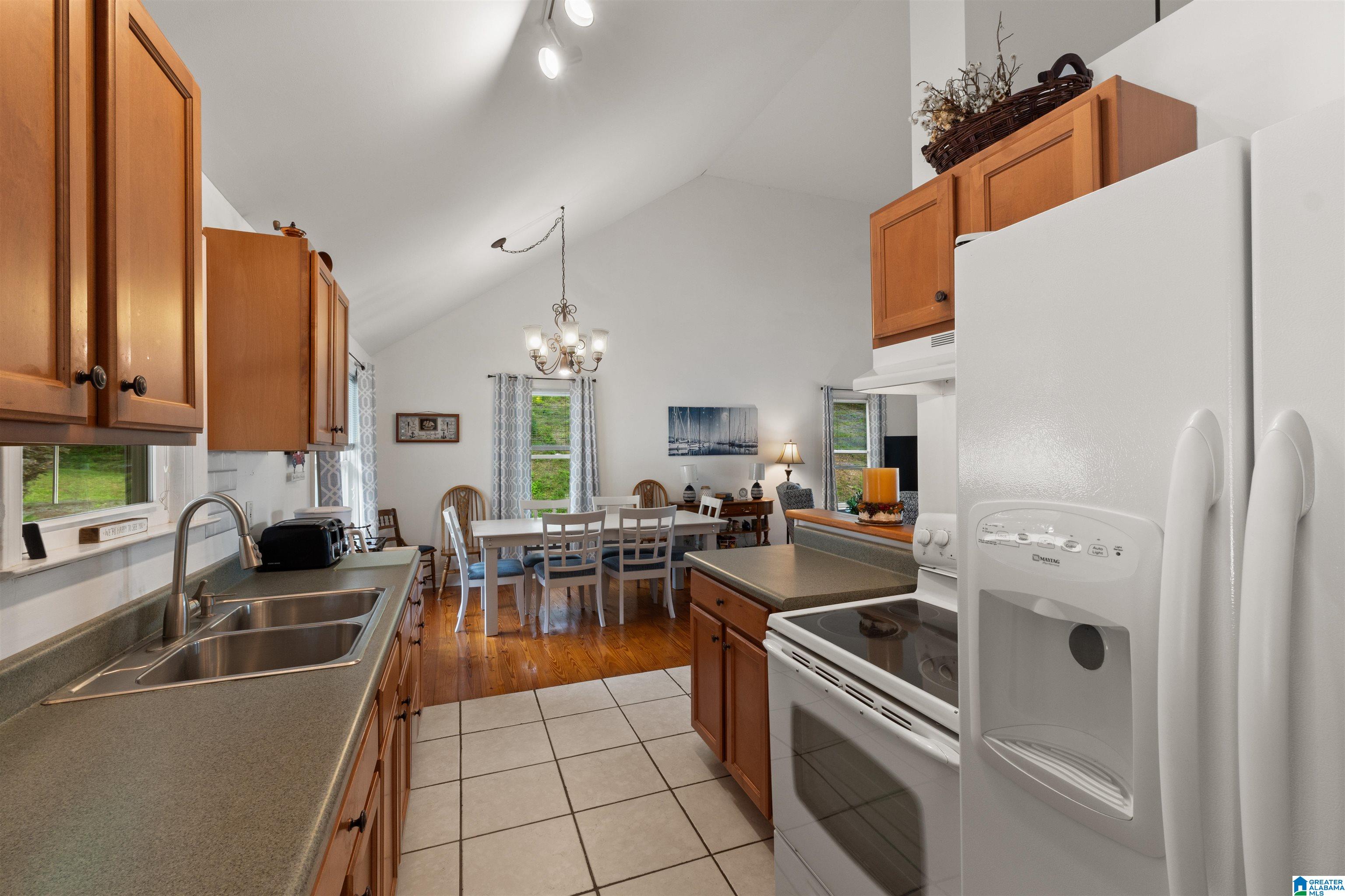 890 COUNTY ROAD 816