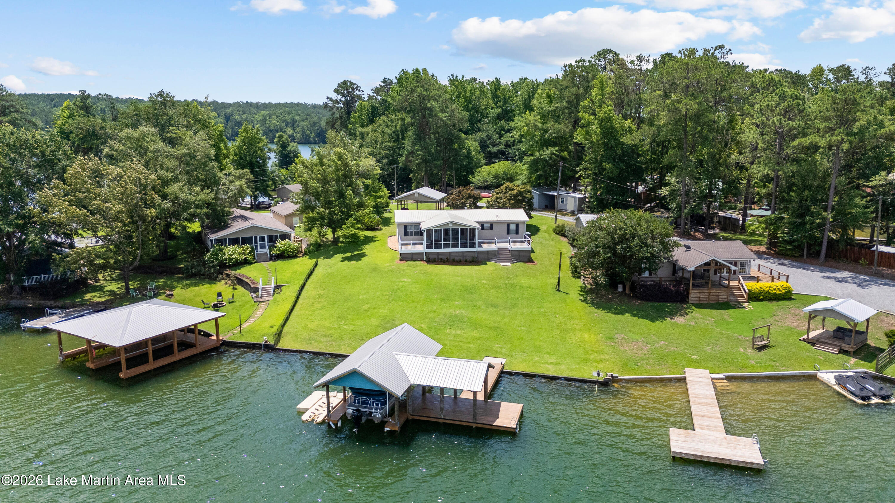 20 Windy Crest Rd