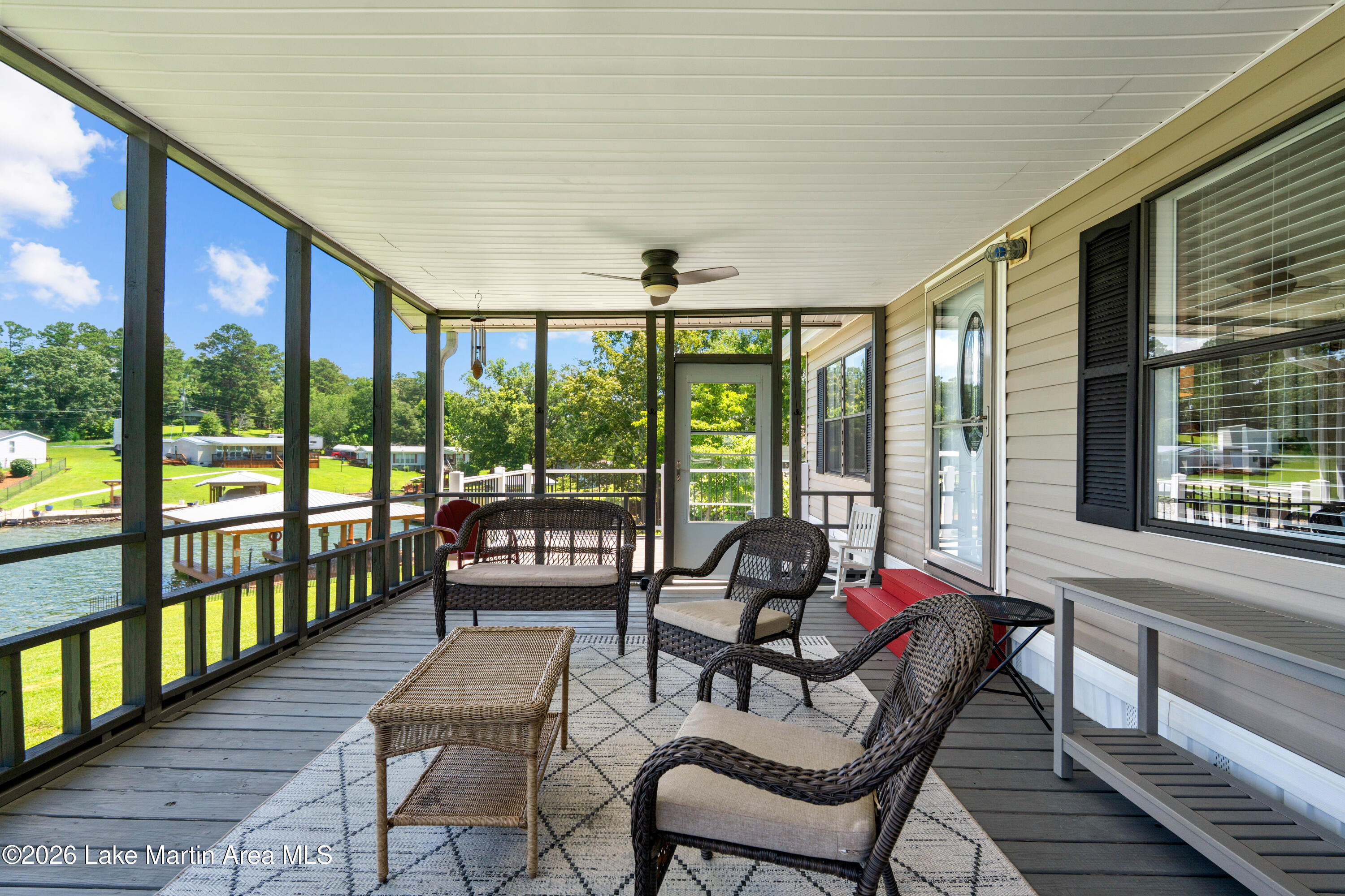 20 Windy Crest Rd